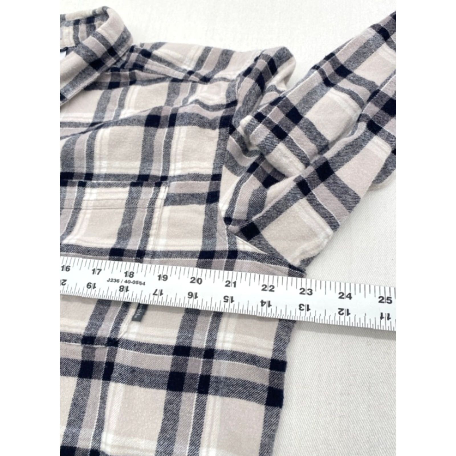 Vintage Columbia Mens Large Long Sleeve Button Up Plaid Flannel Cotton Shirt 3612 Size US L / EU 52-54 / 3 - 7 Thumbnail