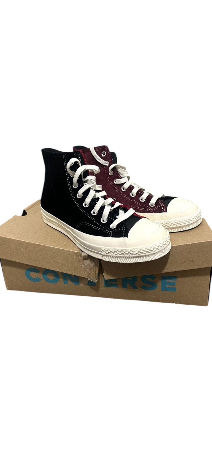 Converse Converse Chuck 70 Hi retro velvet sneakers in black/red Size US 7 / EU 40 - 1 Thumbnail