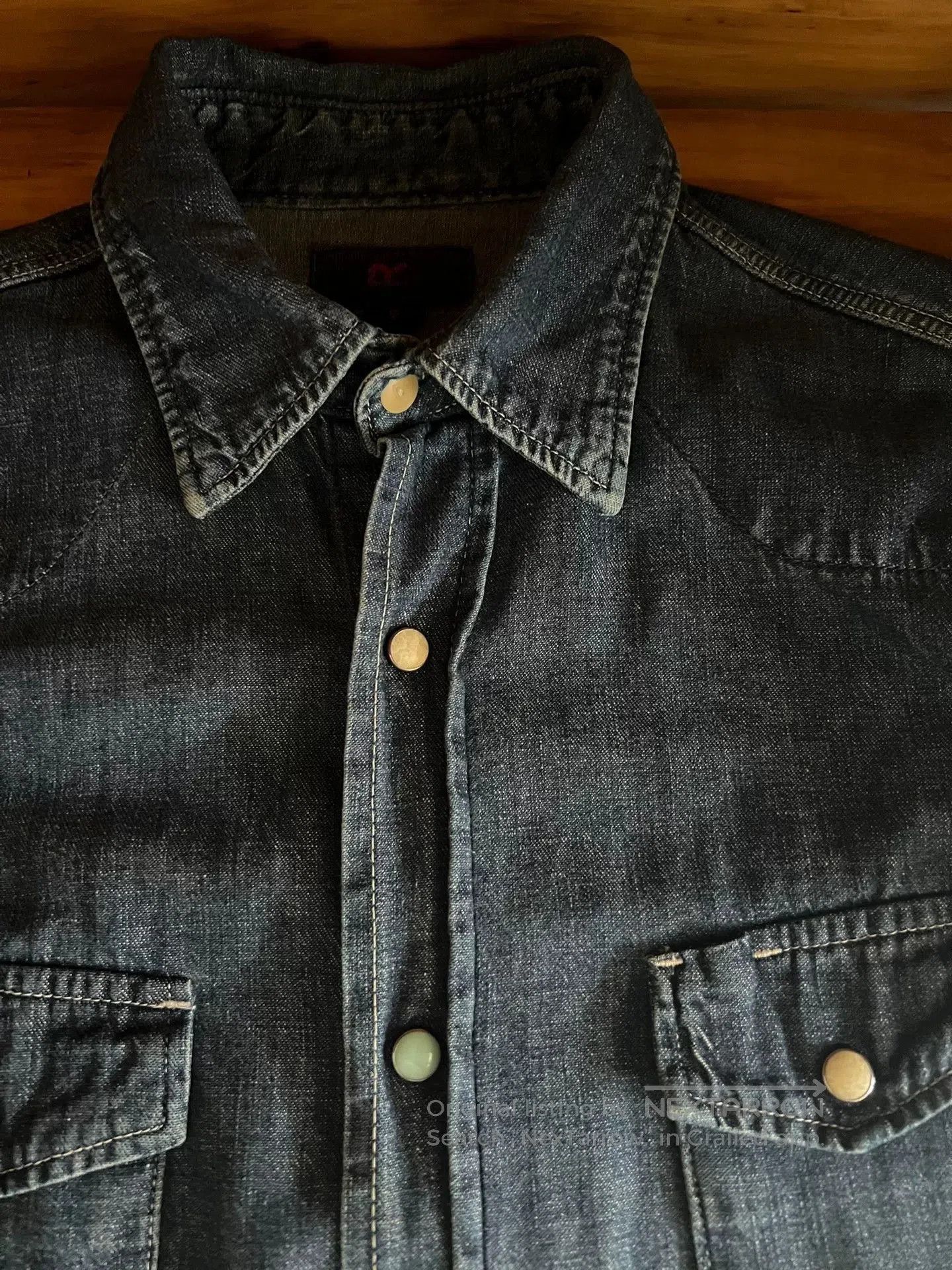 Japanese Brand women's blue washed denim shirt with gemstone buttons. Size M / US 6-8 / IT 42-44 - 9 Thumbnail