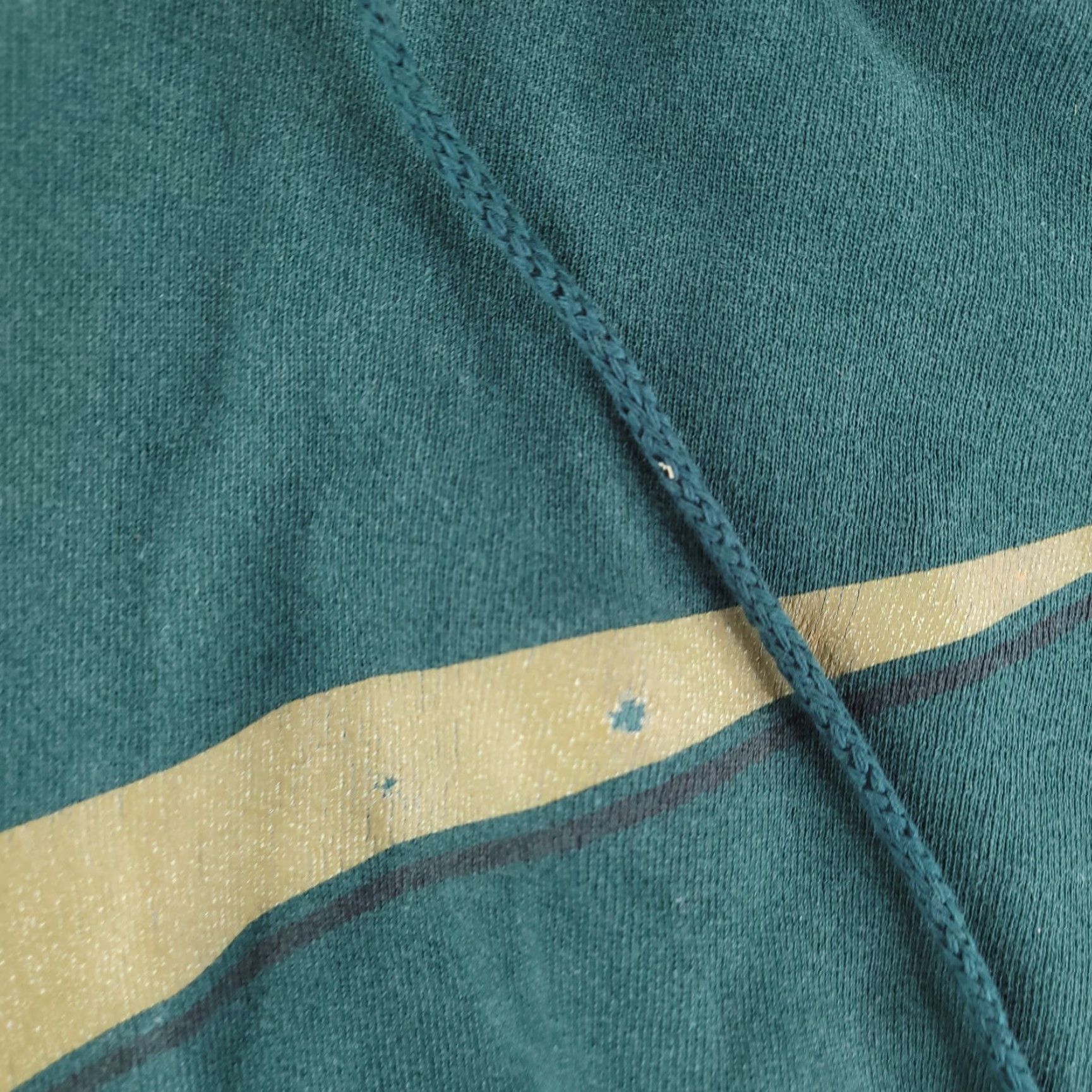 Nike VINTAGE Nike Hoodie Men's L Green Center Swoosh Made in USA FADE WORN BAGGY FIT 90s Pullover Hooded with Pockets Regular Sweatshirt Size US L / EU 52-54 / 3 - 3 Thumbnail