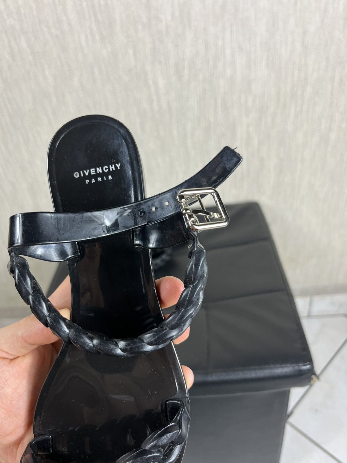 Designer × Givenchy Givenchy Paris chain sandals luxury flats flip flops Size US 7.5 / IT 37.5 - 14 Thumbnail