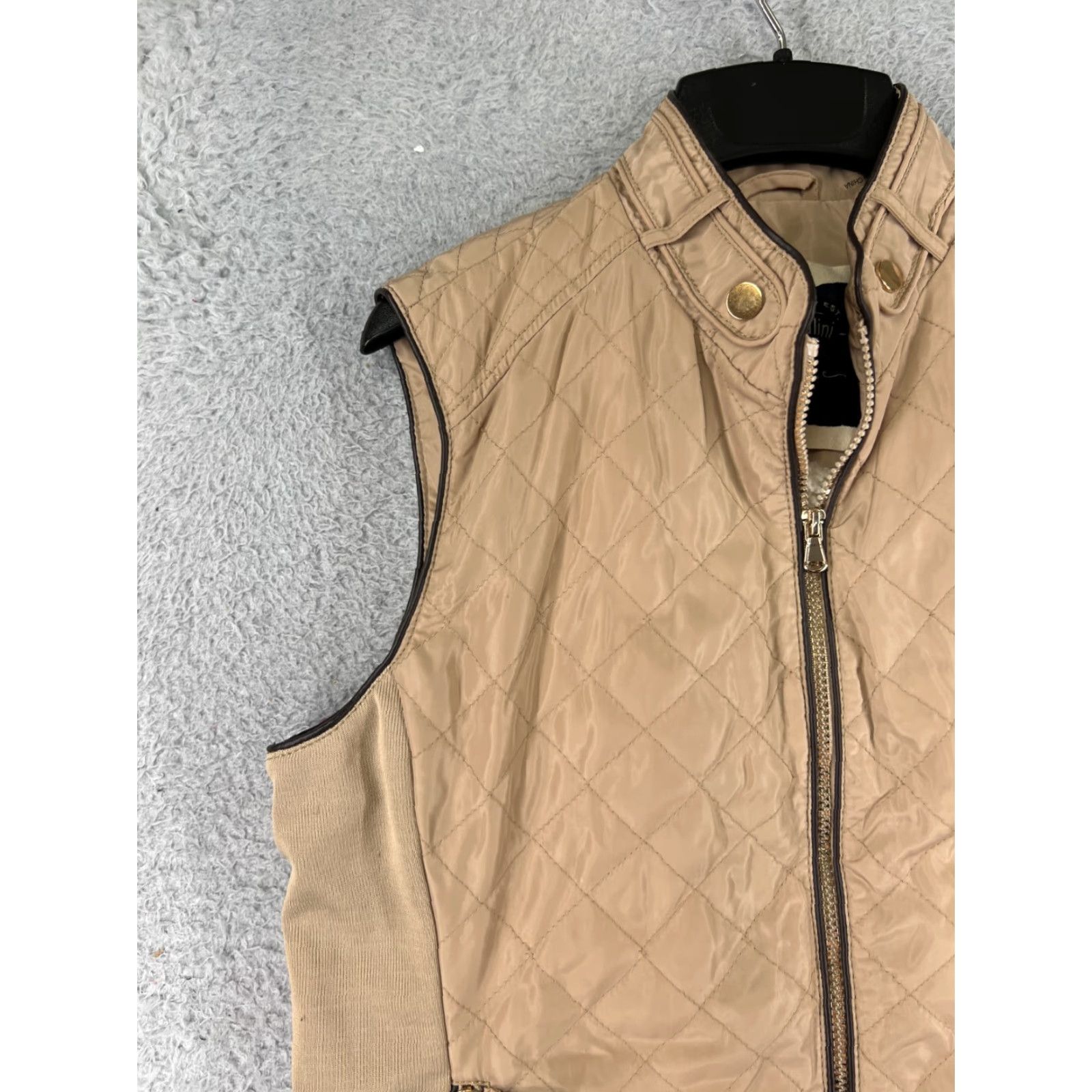 Vintage Cavalini Vest Womens Petite Large Beige Quilted 100% Polyester Sherpa Lined Zip Vest Beige Quilted Zip Womens Petite Large Cavalini Vest Size L / US 10 / IT 46 - 7 Thumbnail