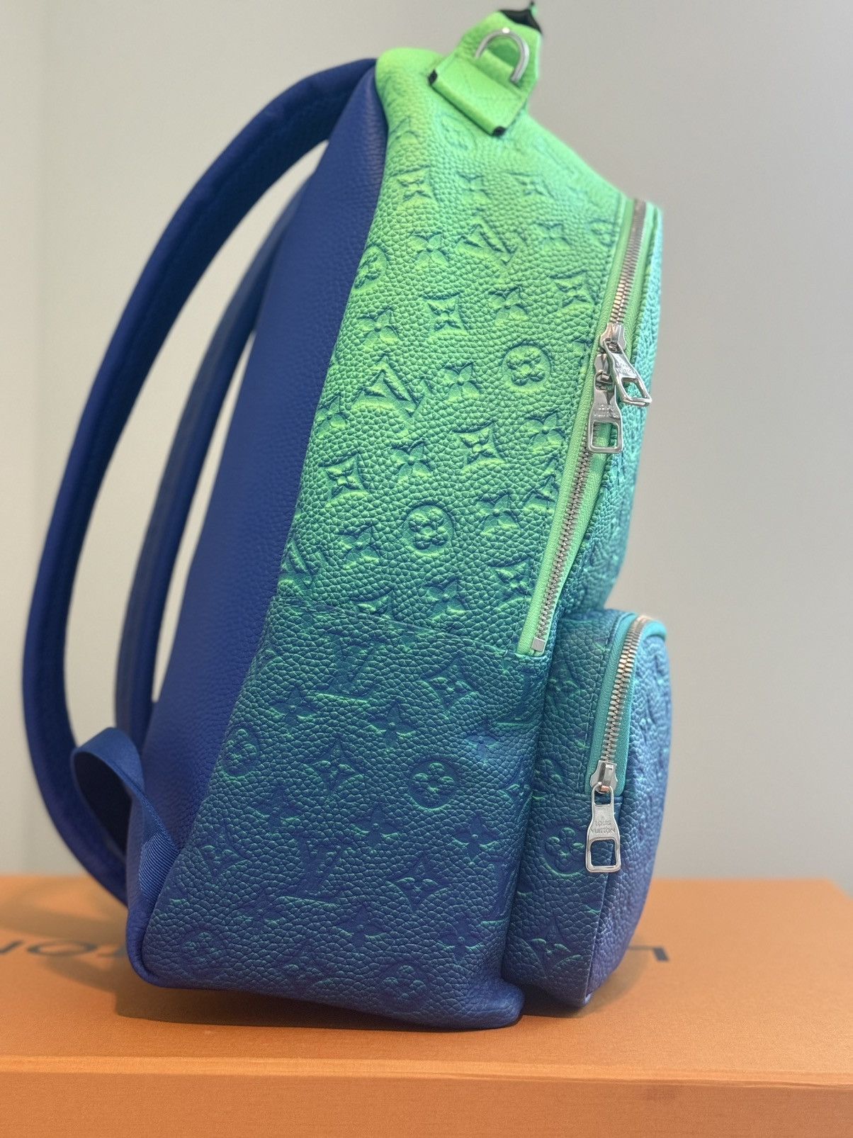 Louis Vuitton Louis Vuitton Multipockets Backpack Taurillon Illusion Size ONE SIZE - 3 Thumbnail