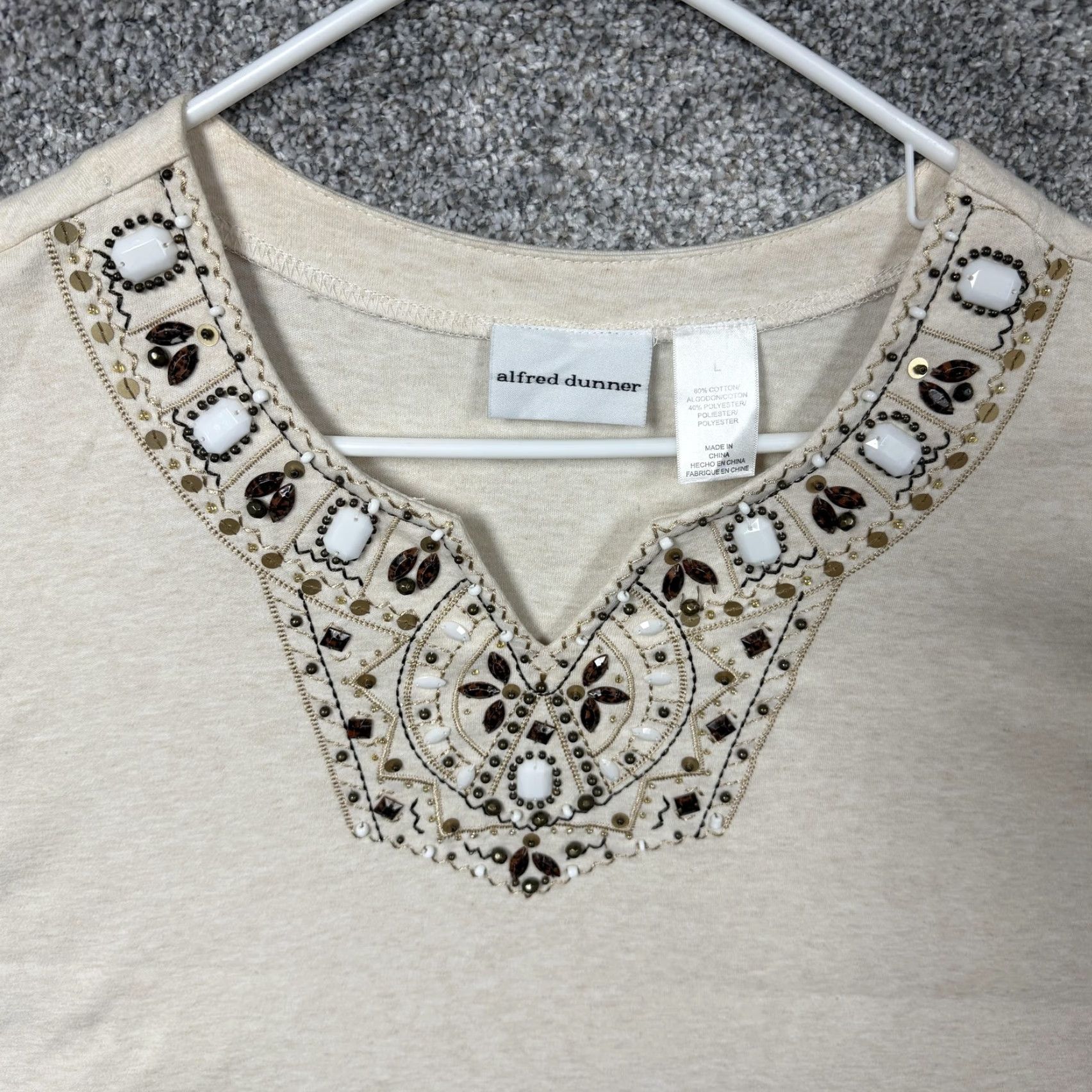 Vintage VINTAGE Alfred Dunner Top Womens L Beige Beaded Neck Embellished Boho Chic Grandmacore Size L / US 10 / IT 46 - 5 Thumbnail