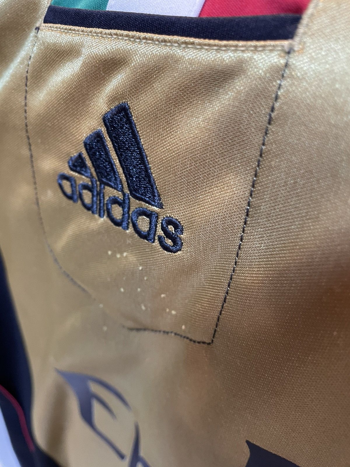 Adidas × Vintage 2013-2014 AC Milan KAKA’22 Away Kit Size US L / EU 52-54 / 3 - 9 Thumbnail