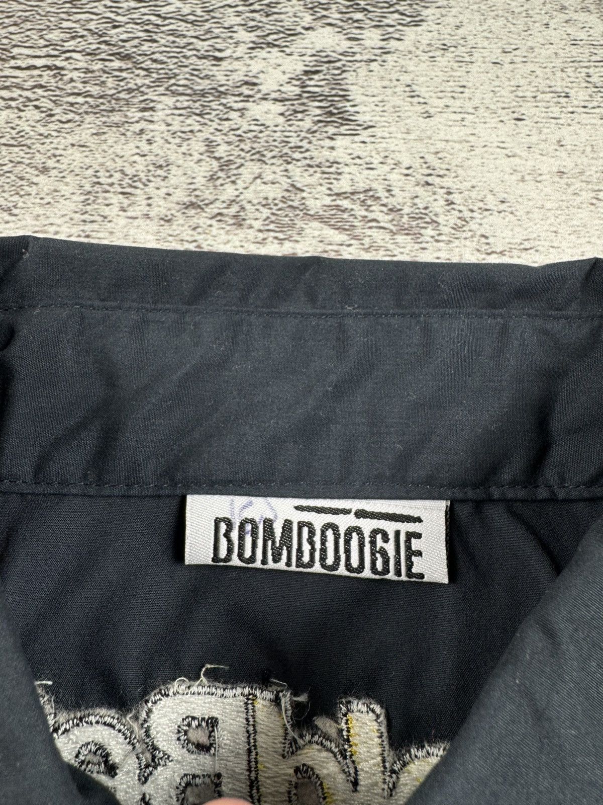 Bomboogie Vintage Bomboogie Formula 1 F1 Motorrad Button NEW Shirt Tee Size US S / EU 44-46 / 1 - 17 Thumbnail