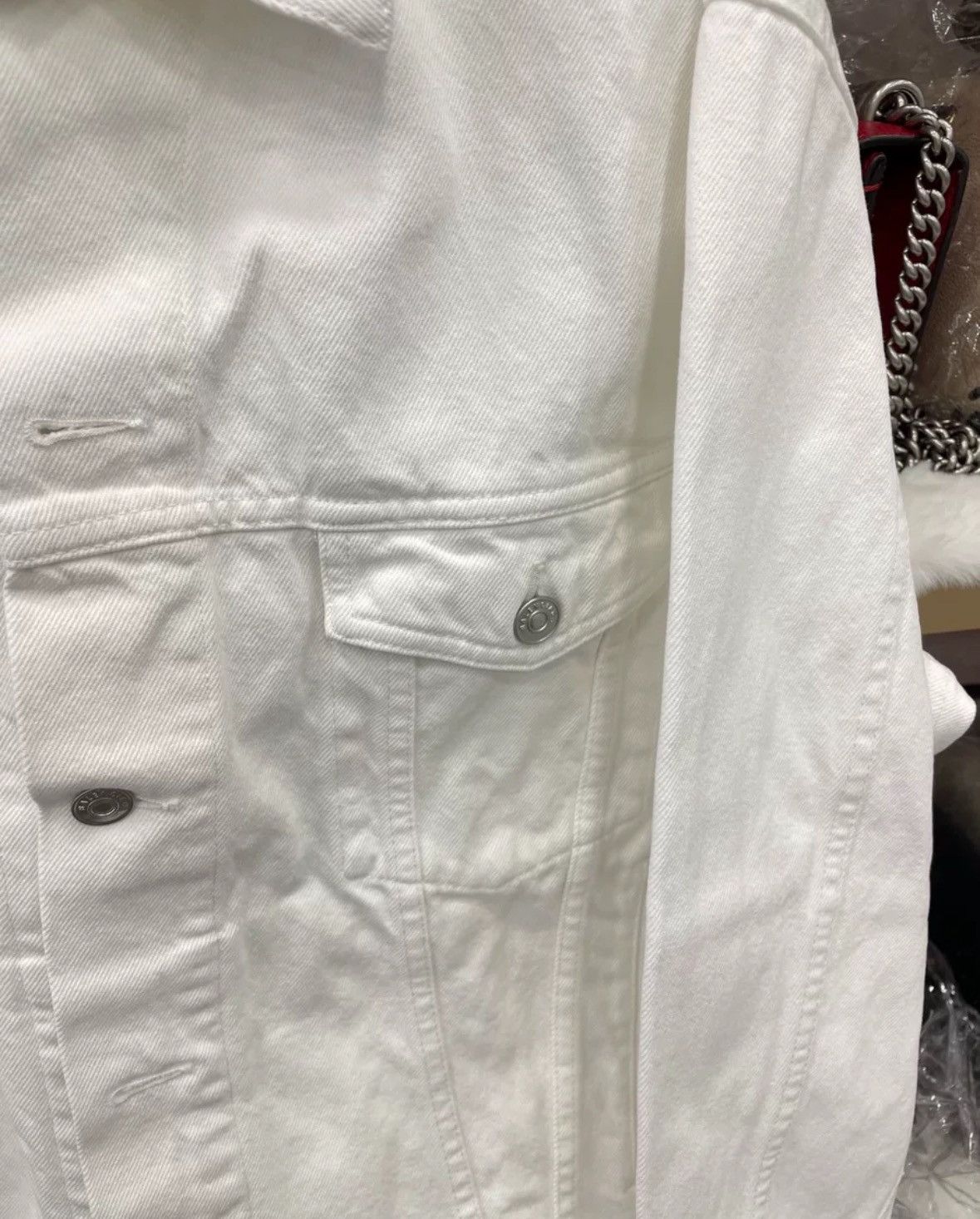 Balenciaga Balenciaga Embroidered Collar Logo White Denim Jacket Size US S / EU 44-46 / 1 - 4 Thumbnail