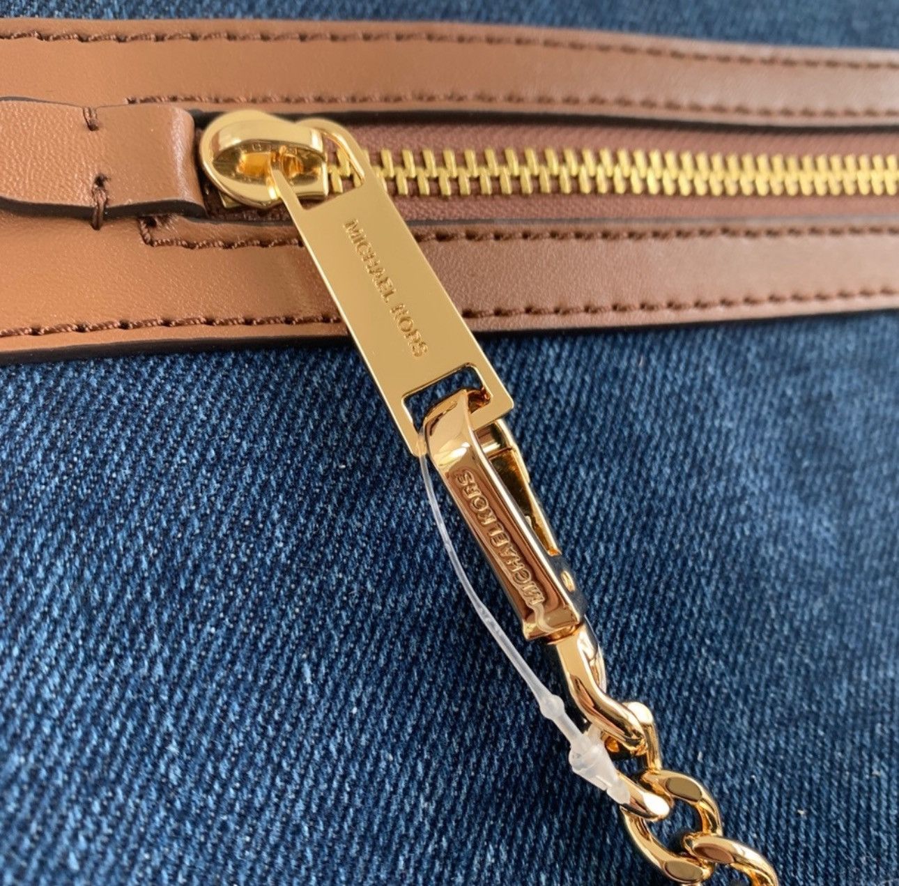 Michael Kors NWT Michael Kors Large East West Zip Chain Crossbody Bag Size ONE SIZE - 3 Thumbnail