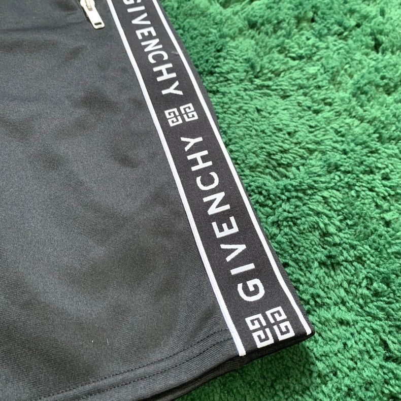 Givenchy Givenchy Striped Classic Short Pants 2506-Nextarrow Size US 30 / EU 46 - 2 Thumbnail