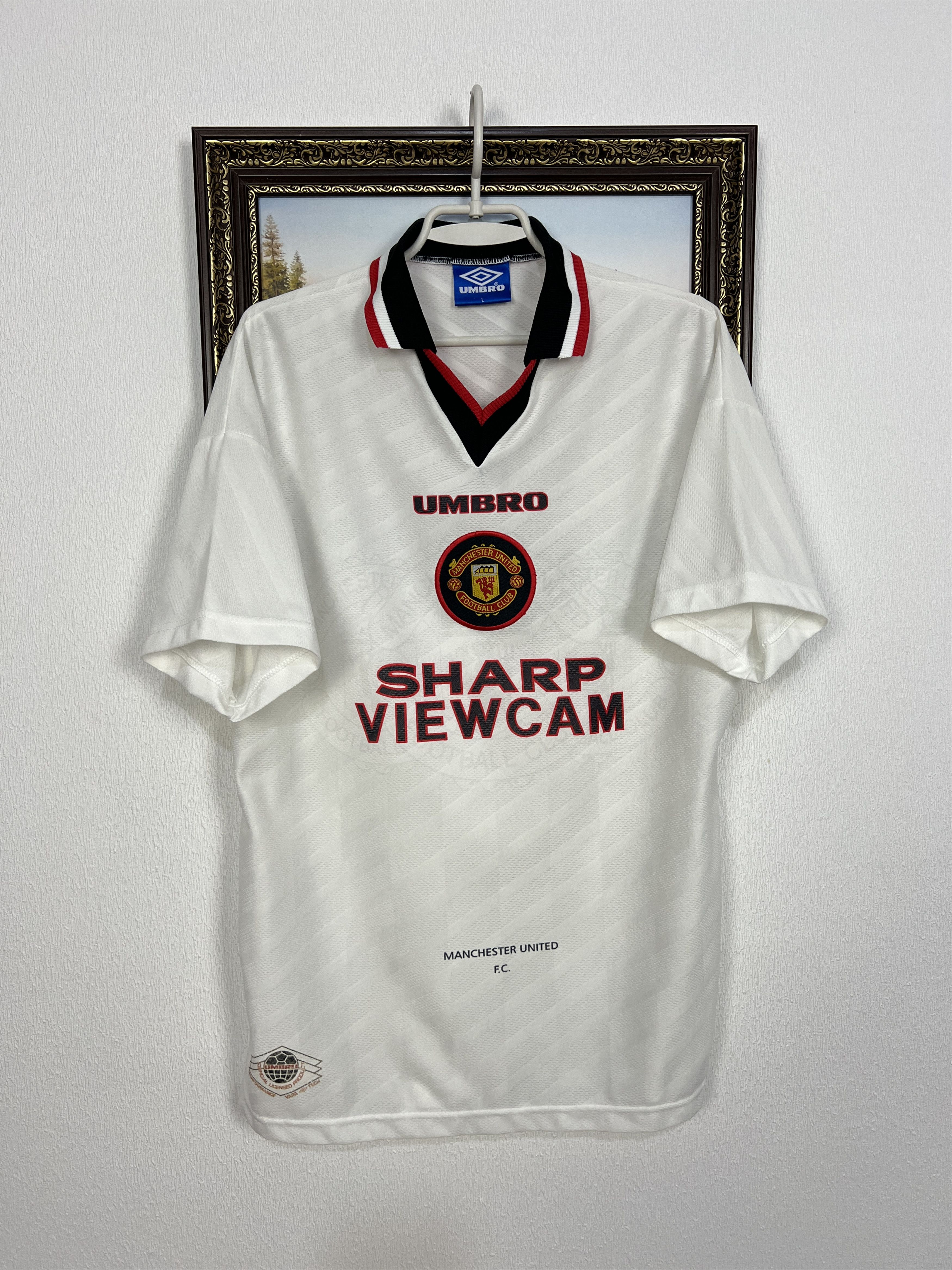 Umbro Manchester United Away football shirt Soccer Jersey Trikot Size US L / EU 52-54 / 3 - 1 Thumbnail