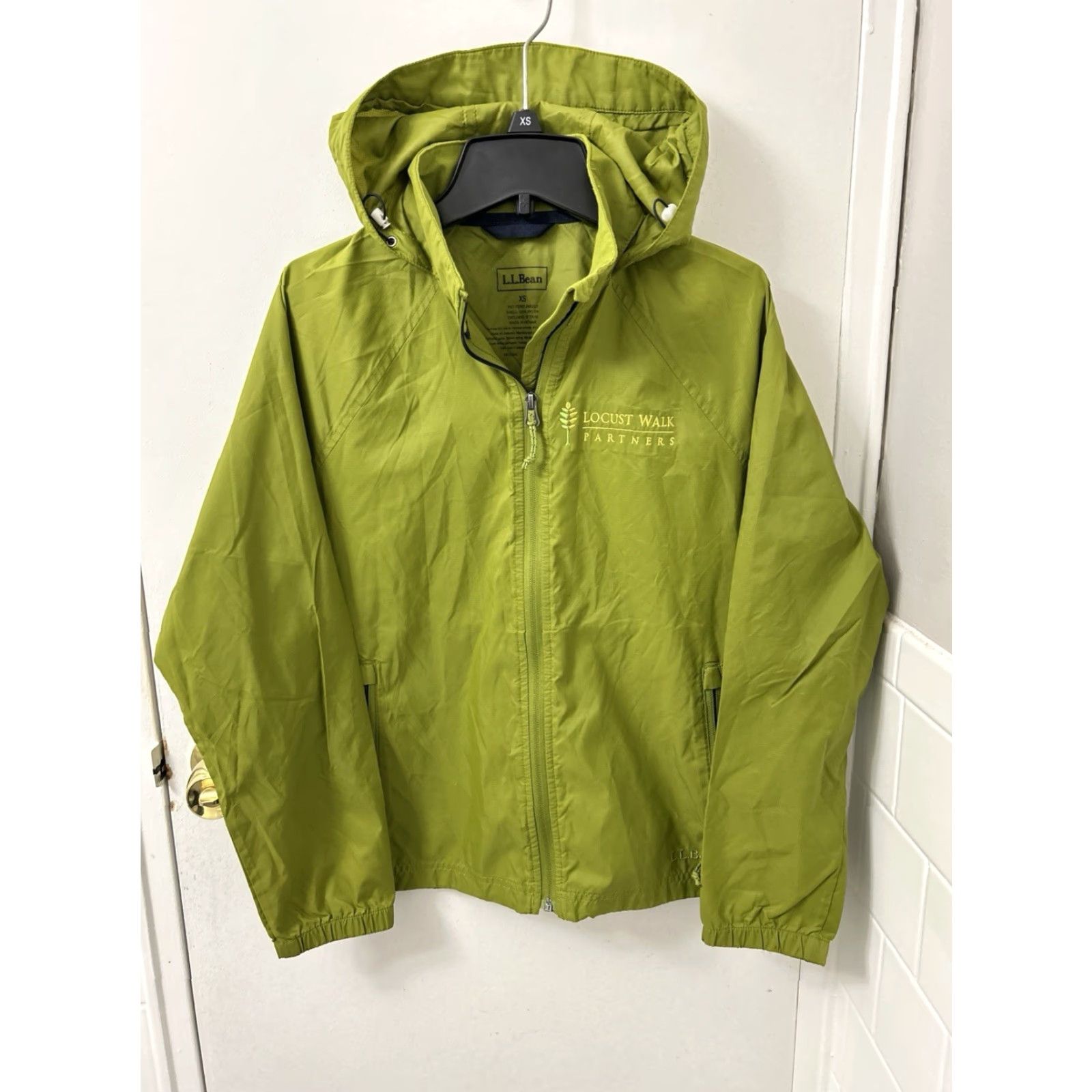 Vintage VINTAGE LL Bean Jacket Womens XS Green Full Zip Lightweight Hooded Windbreaker 268215 Size XS / US 0-2 / IT 36-38 - 2 Thumbnail