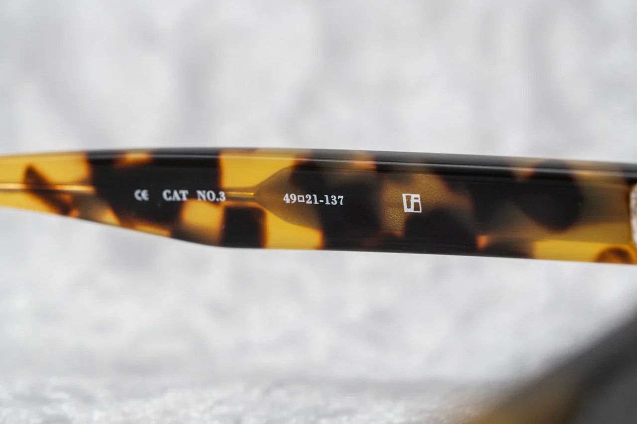 Ann Demeulemeester Ann Demeulemeester Sunglasses Flat Tortoise Shell and Grey Size ONE SIZE - 5 Thumbnail