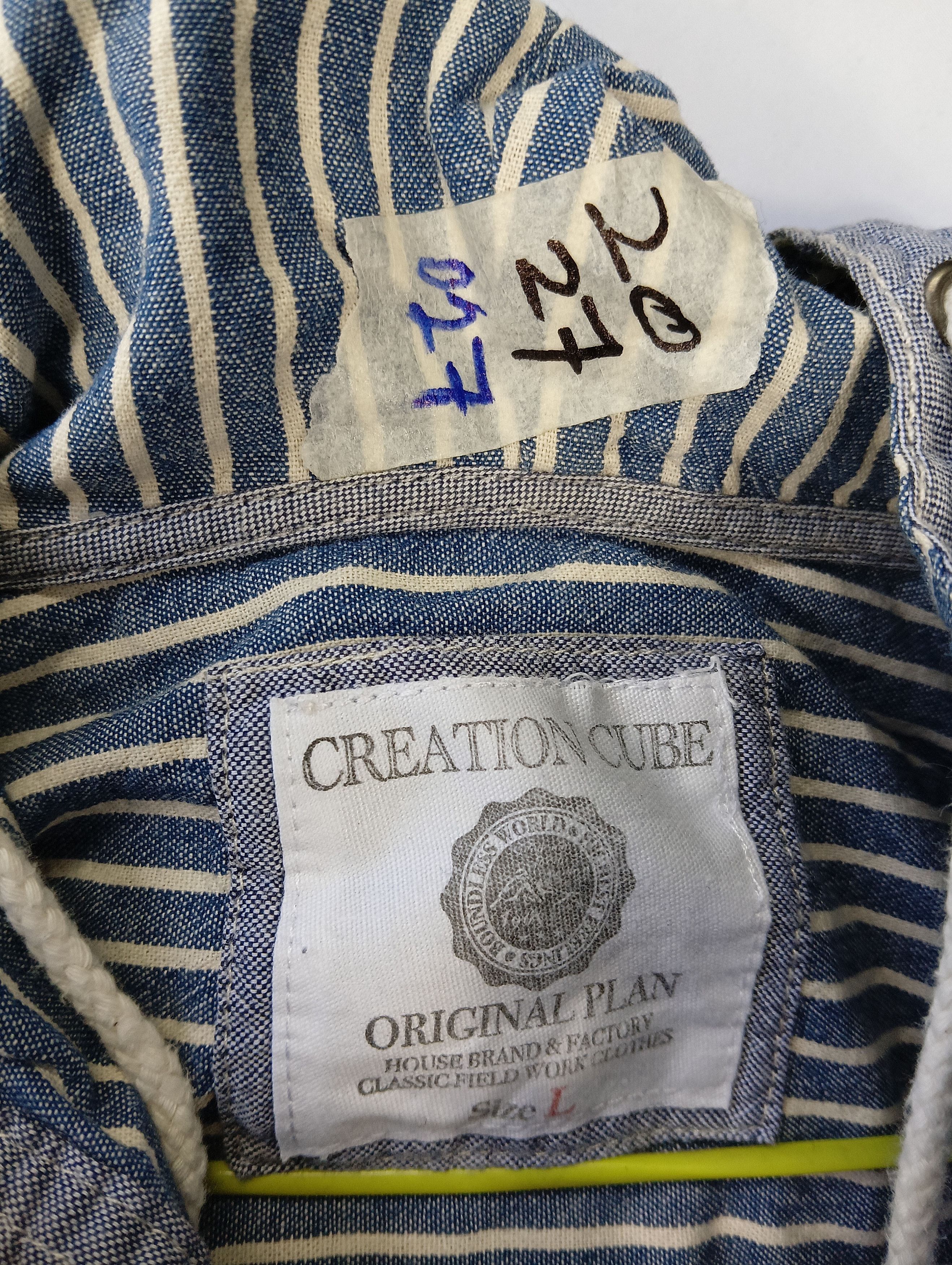 Other hoodie creation cube shirt original plan Size US M / EU 48-50 / 2 - 6 Thumbnail