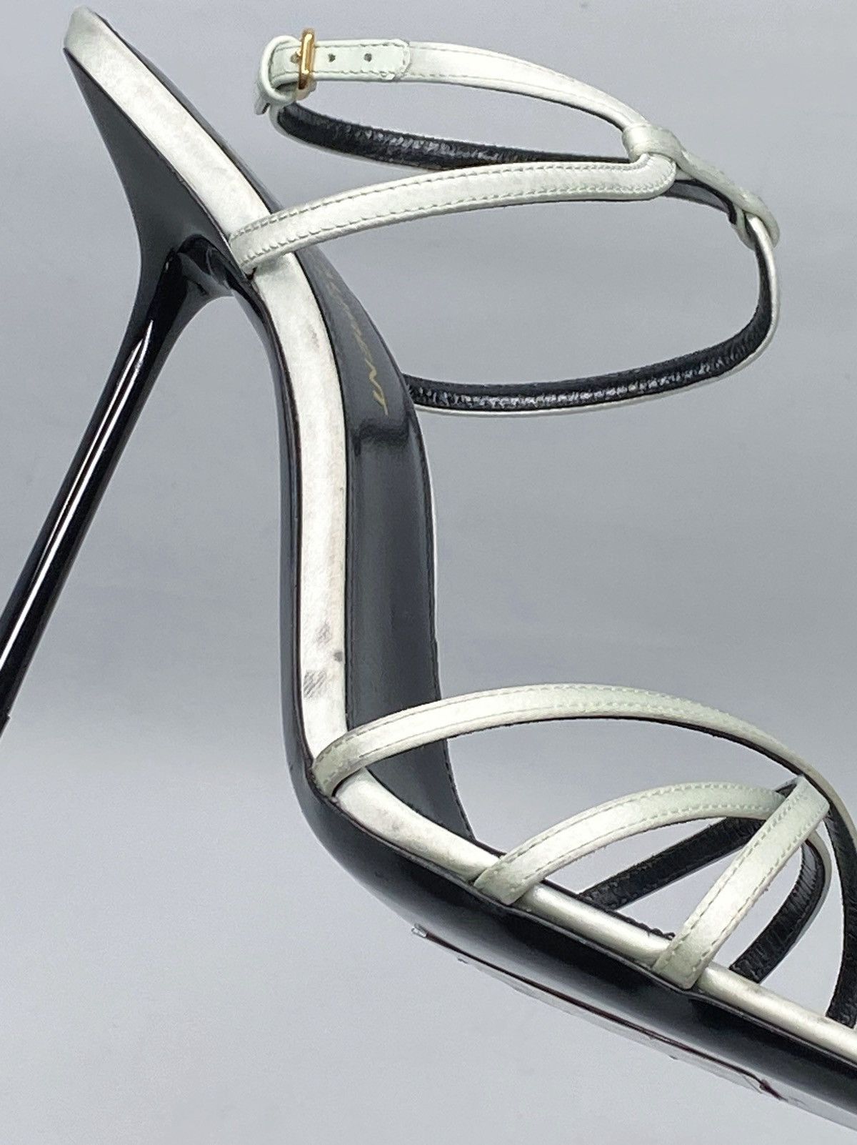 Yves Saint Laurent Saint Laurent Nuit 105mm high-heeled sandals size 37.5 Size US 7.5 / IT 37.5 - 12 Thumbnail