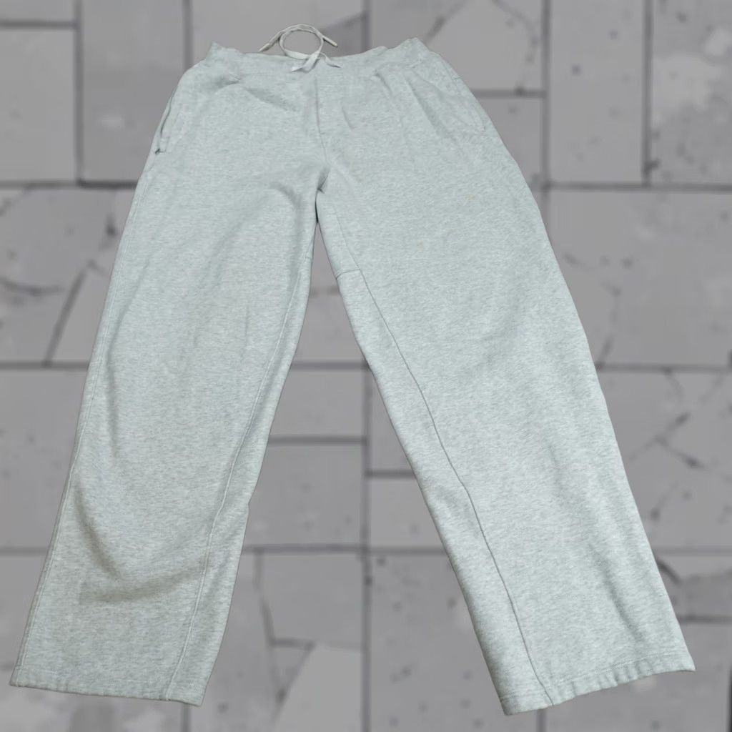 Lululemon Lululemon Gray Sweatpants Medium Heater Fleece Drawstring LM5ARRS Size US 31 - 1 Thumbnail