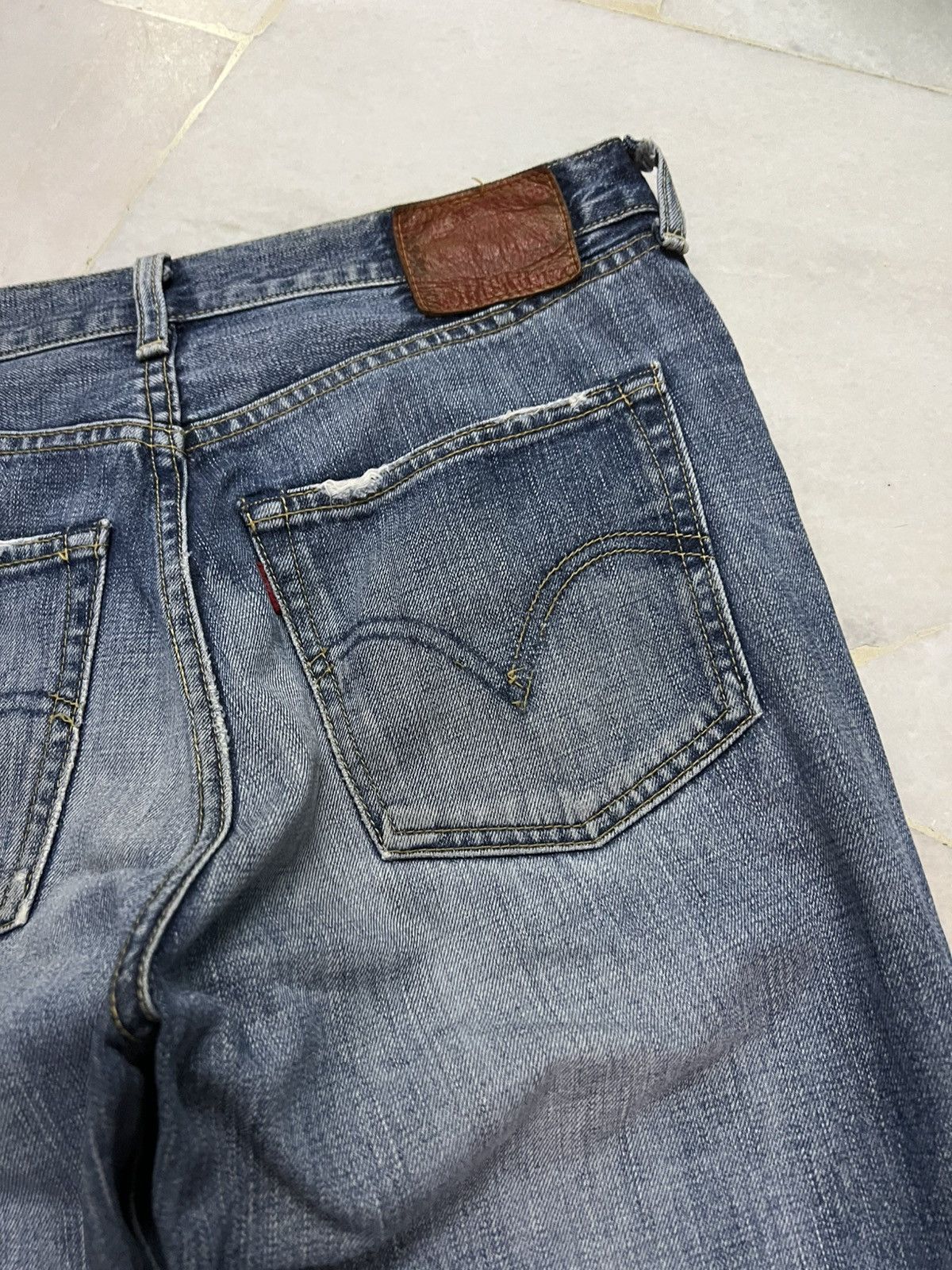Levi's 💥Baggy💥Vintage LPC Levis 502 Faded Distressed Jean Size US 33 - 17 Thumbnail