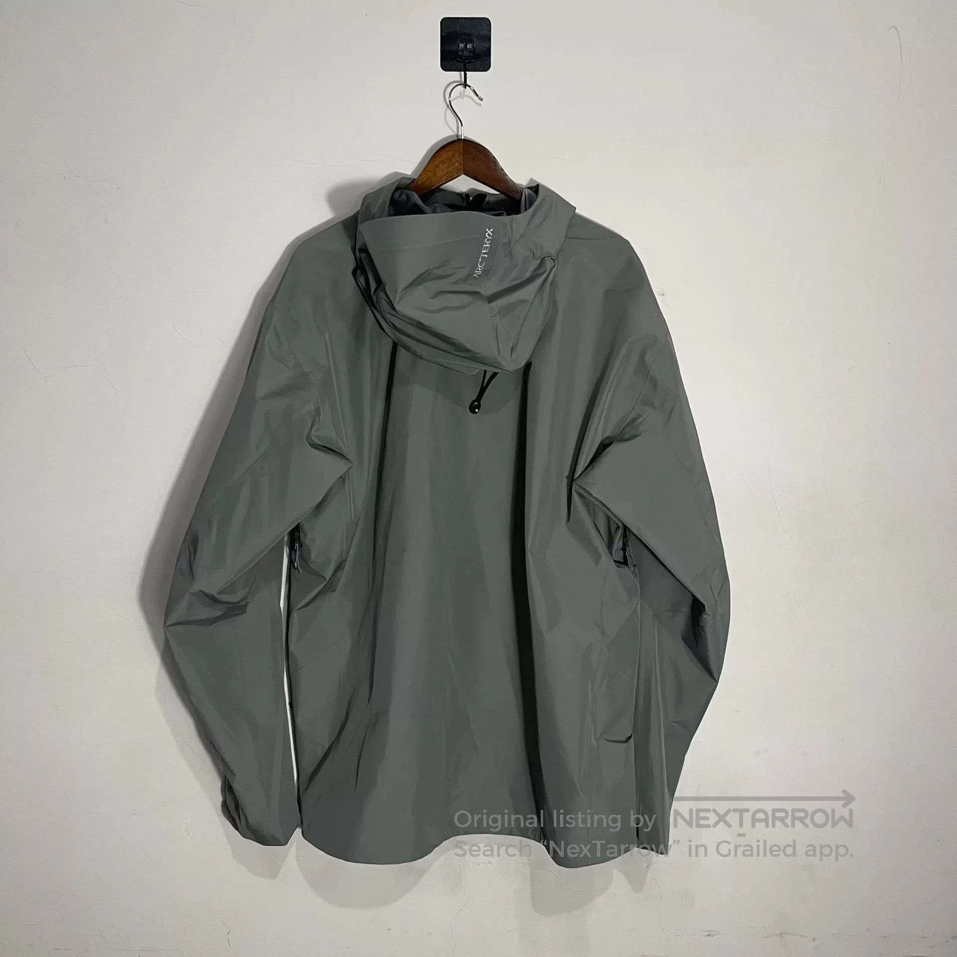 Arc'teryx Arcteryx Beta Lightweight Jacket for Men. Size US XL / EU 56 / 4 - 8 Thumbnail