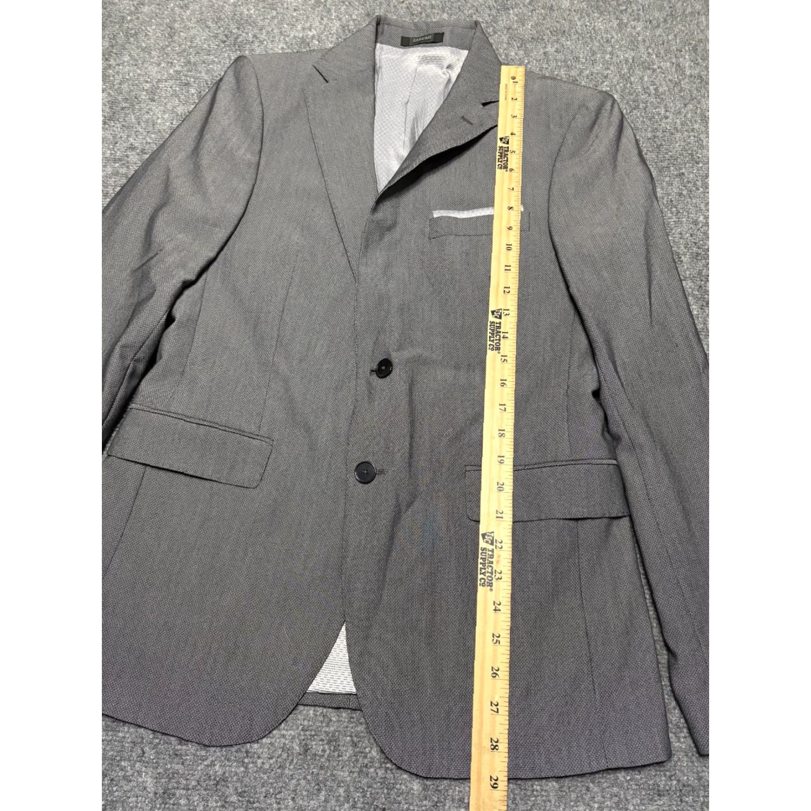 Vintage Zara Man Suit Jacket Mens 38 US Gray Blazer 2 Button Great Condition Jacket/Coat Regular Length Notch Lapel Gray Blazer Mens 38 US Kay Size 38R - 4 Thumbnail