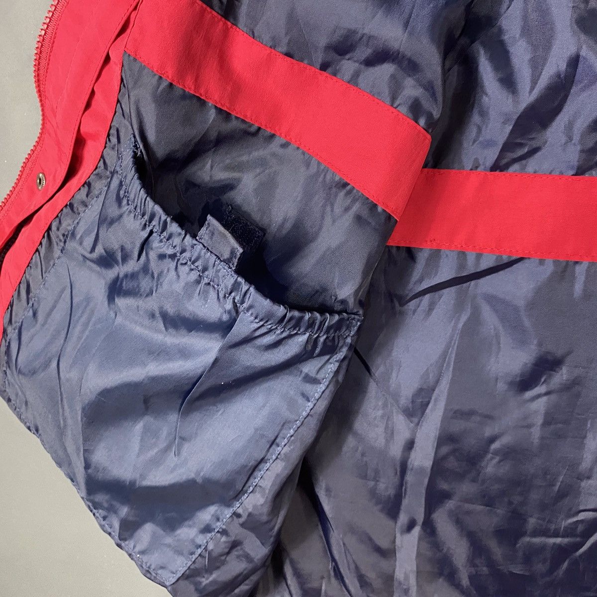 Balenciaga Balenciaga - Sports - Windbreaker Size US L / EU 52-54 / 3 - 10 Thumbnail