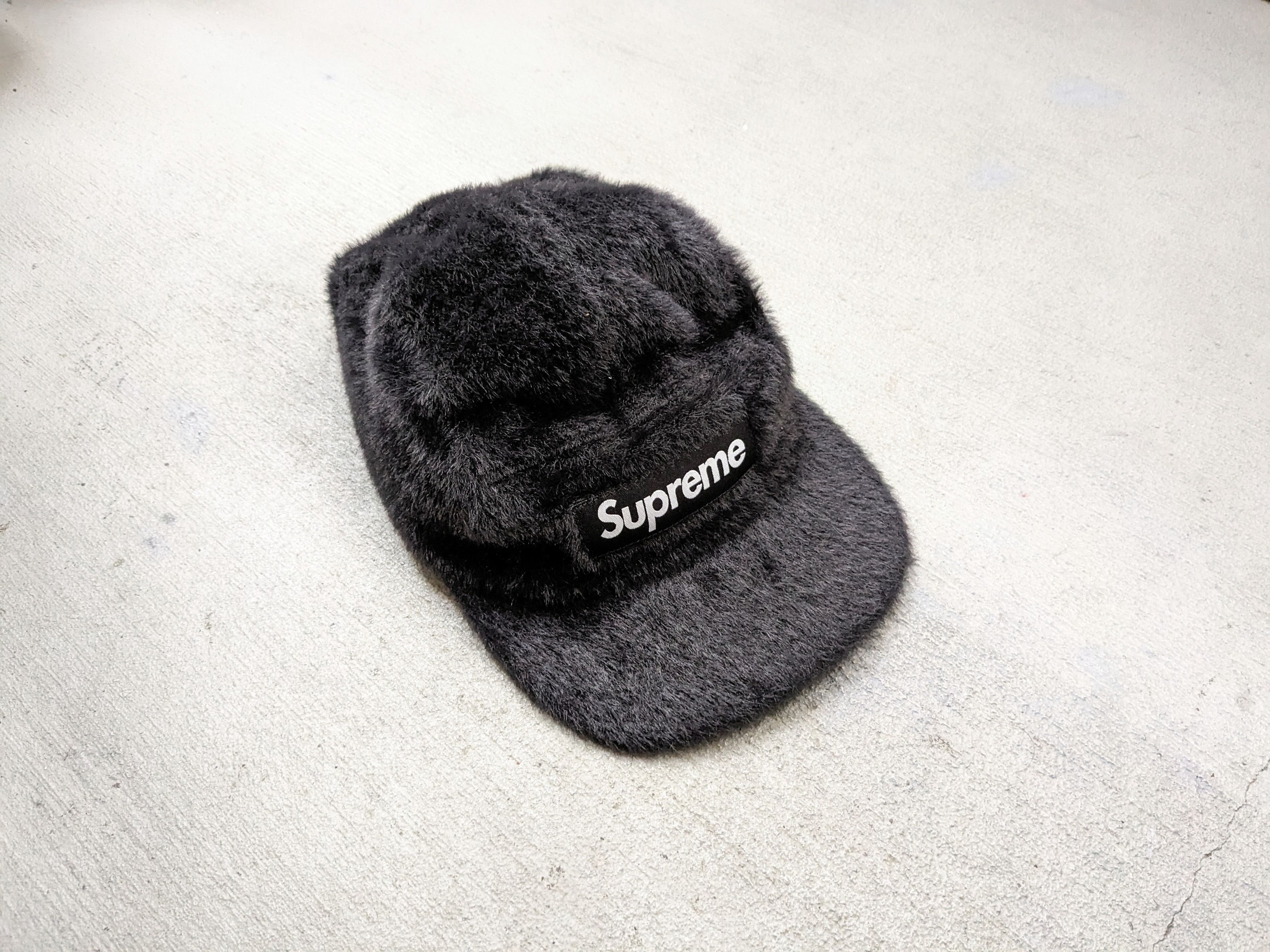 image of Supreme Faux Fur Camp Cap Black Hat 5 Panel Bogo Gw19, Men's