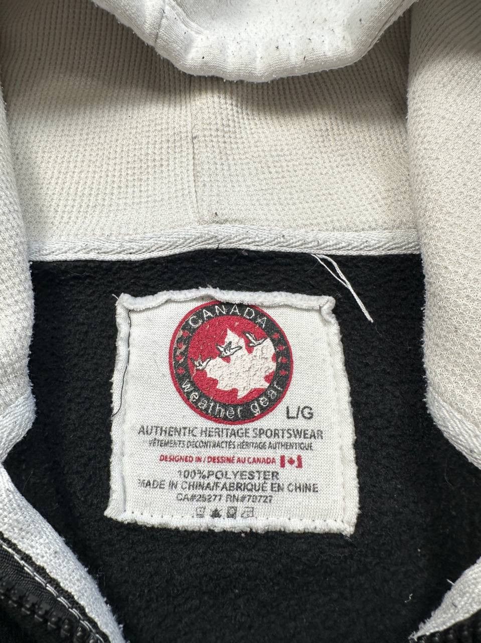 Canada West Vintage Canada Zip Hoodie, Size L – Cozy & Timeless Streetwe Size US L / EU 52-54 / 3 - 4 Thumbnail
