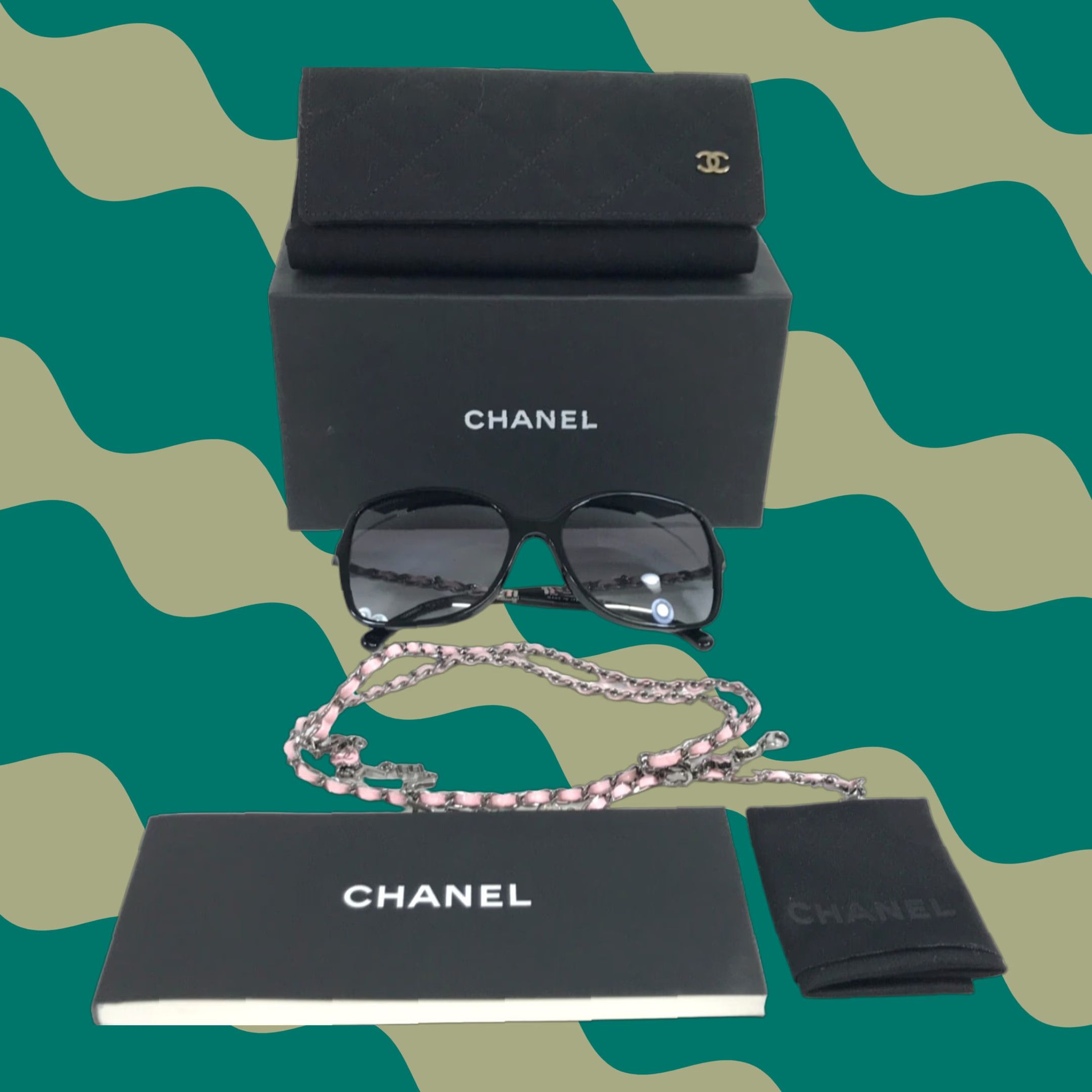 VINTAGE Chanel Women's Sunglasses Butterfly Lightweight UV400 Gray Tinted Italy 90s