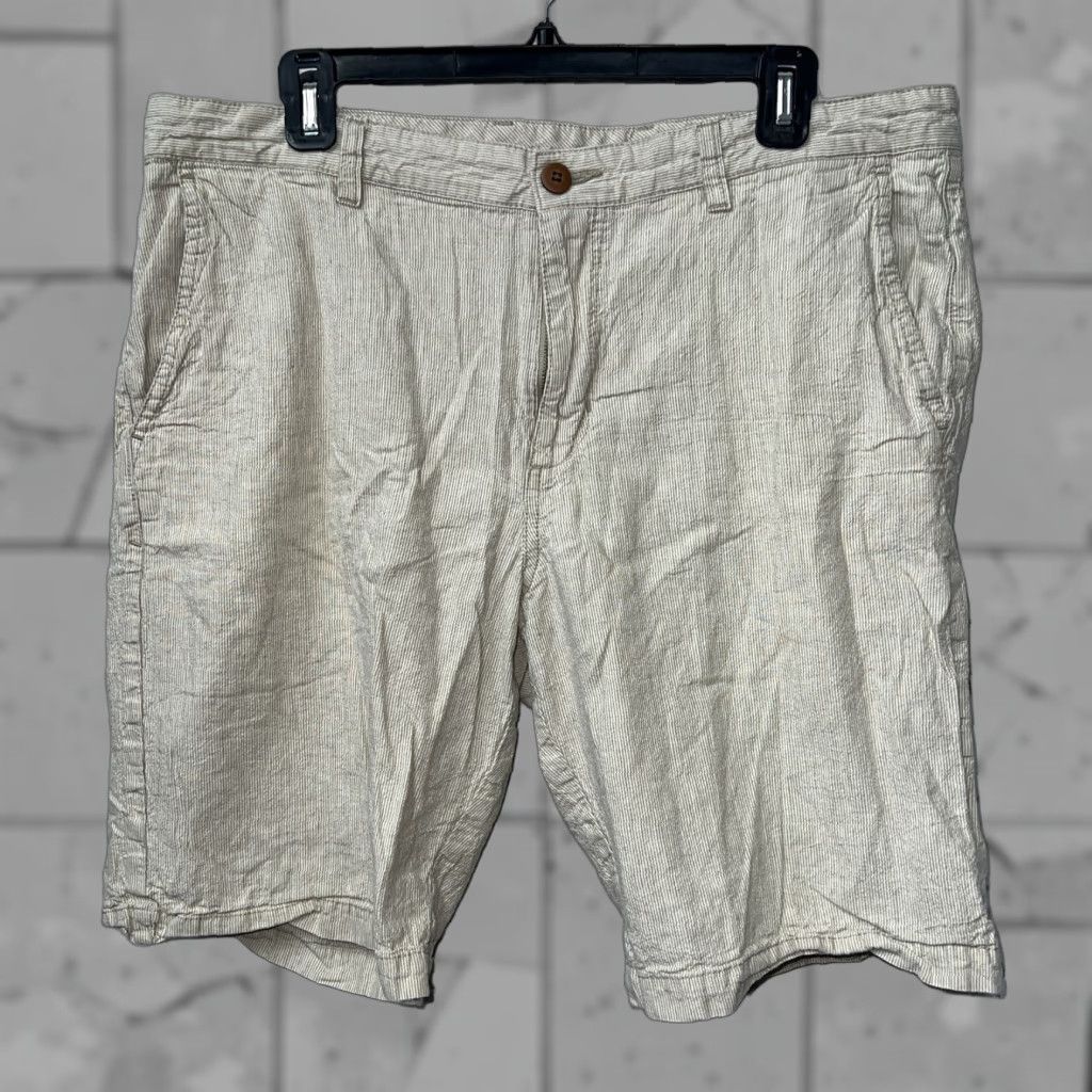 Tommy Bahama Tommy Bahama Beige Linen Blend Striped Shorts Mens Size 36 Chino Linen Beige Striped Mens 36 Size US 36 / EU 52 - 1 Thumbnail