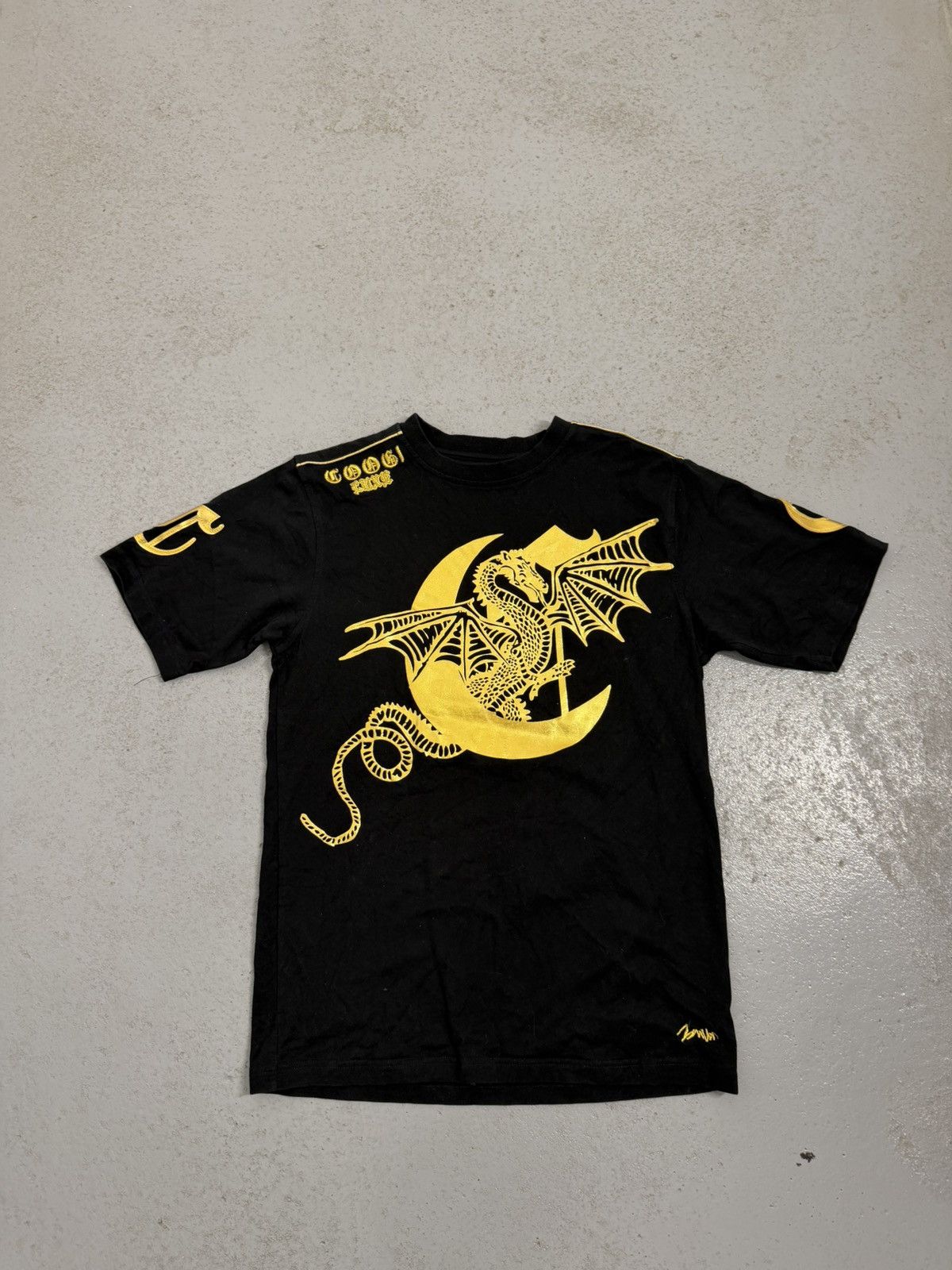 Coogi Vintage 00s Coogi Gold Dragon Thick Blend T-Shirt Size US M / EU 48-50 / 2 - 1 Thumbnail