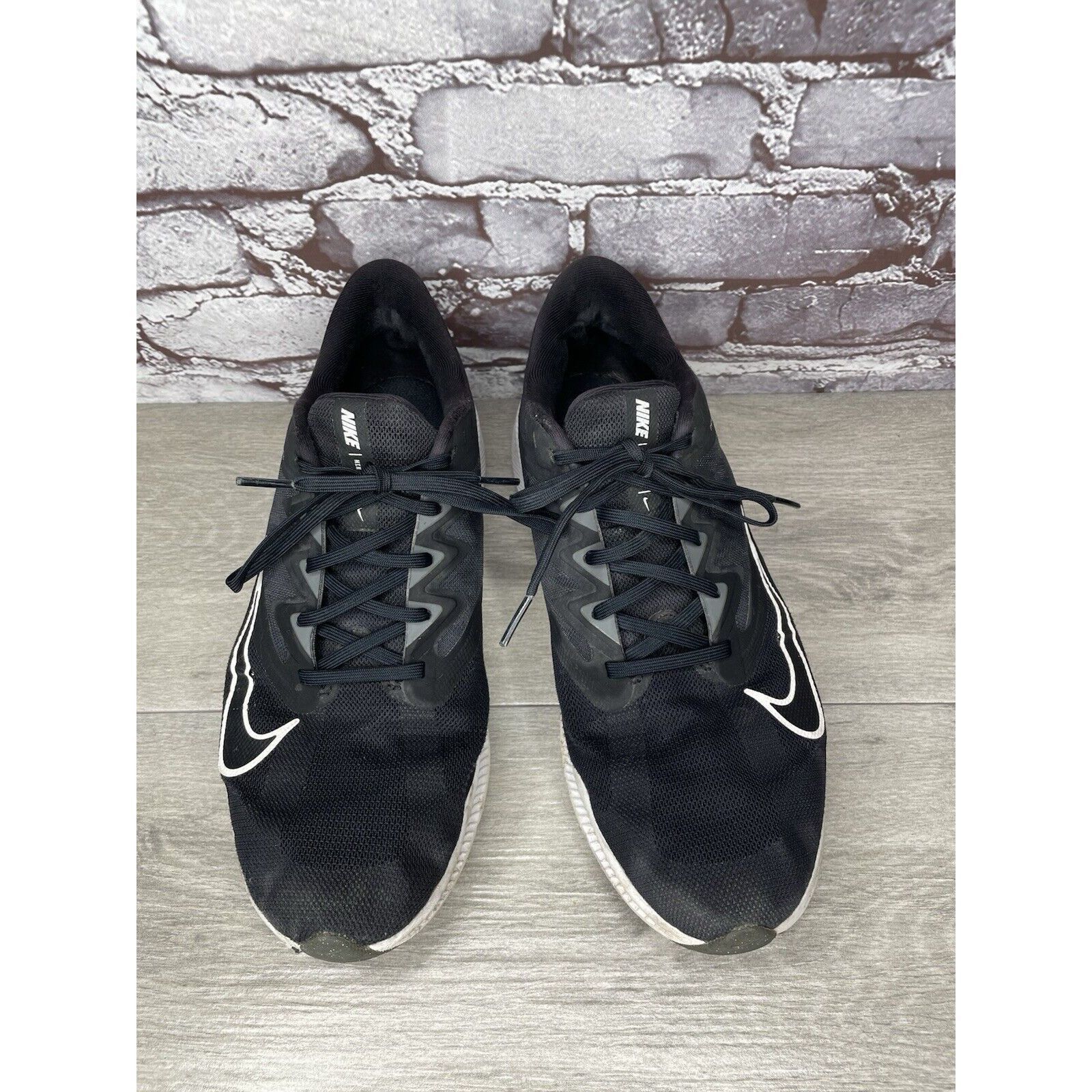 Nike Nike Quest 3 Running Black Mesh Synthetic White Lace Up Shoe Size US 11 / EU 44 - 2 Thumbnail