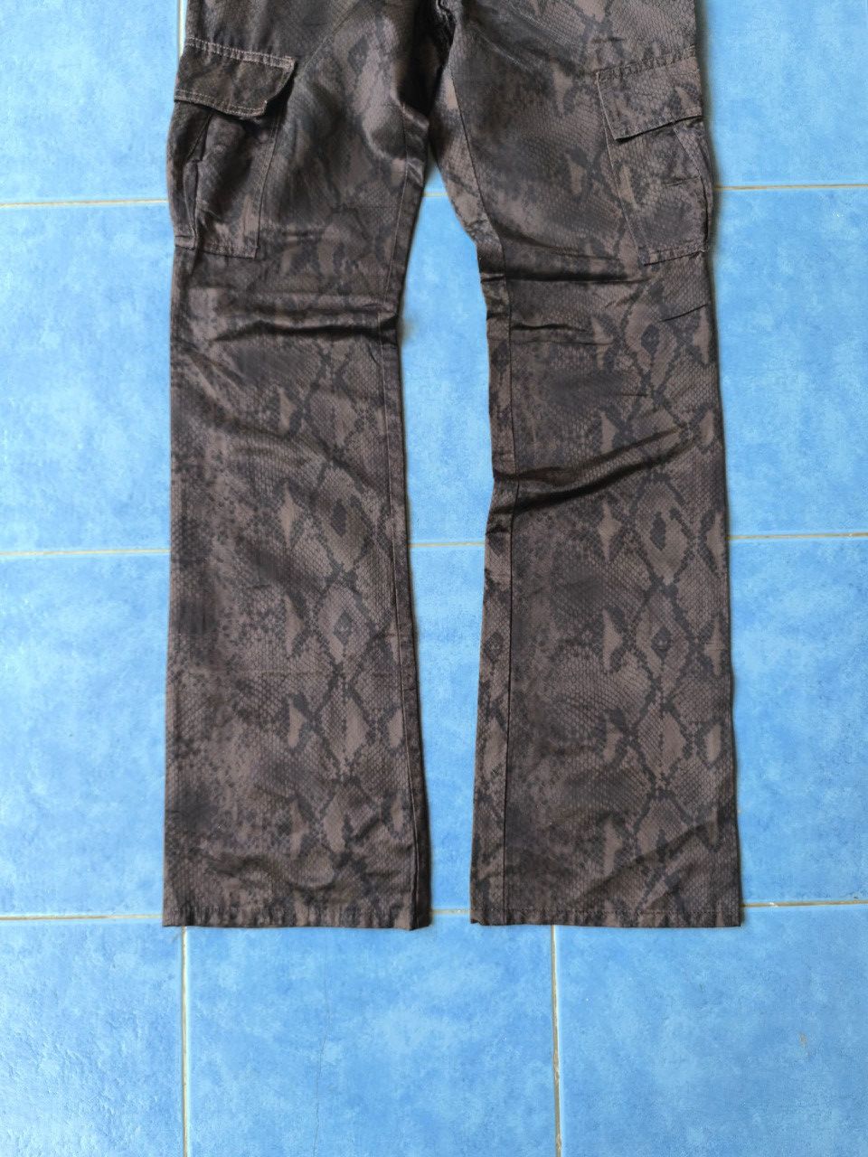 If Six Was Nine Tornado Mart Snake Skin Pattern Cargo Pants Size US 29 - 4 Thumbnail