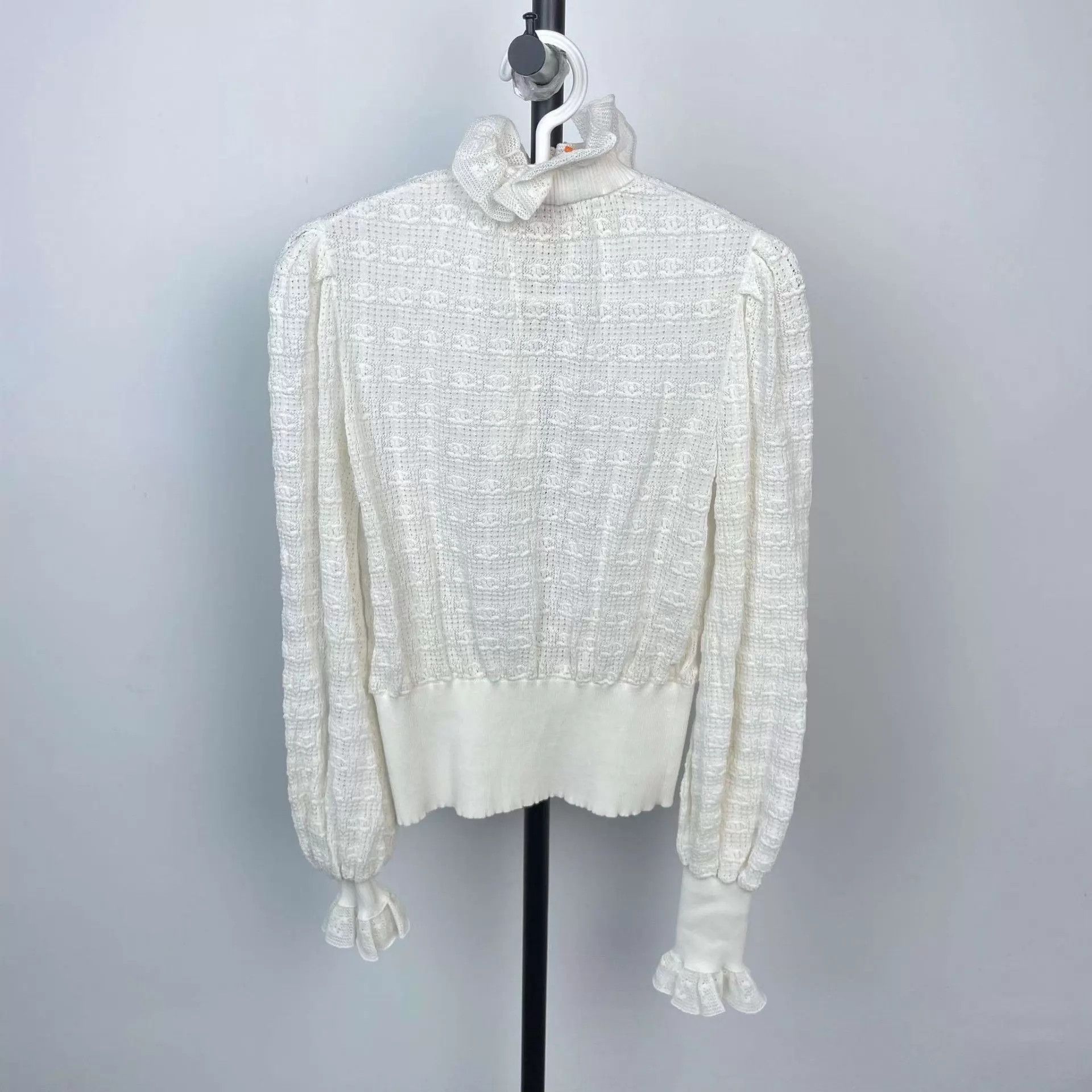 Chanel Chanel lace court knit top 36 Size XS / US 0-2 / IT 36-38 - 2 Thumbnail