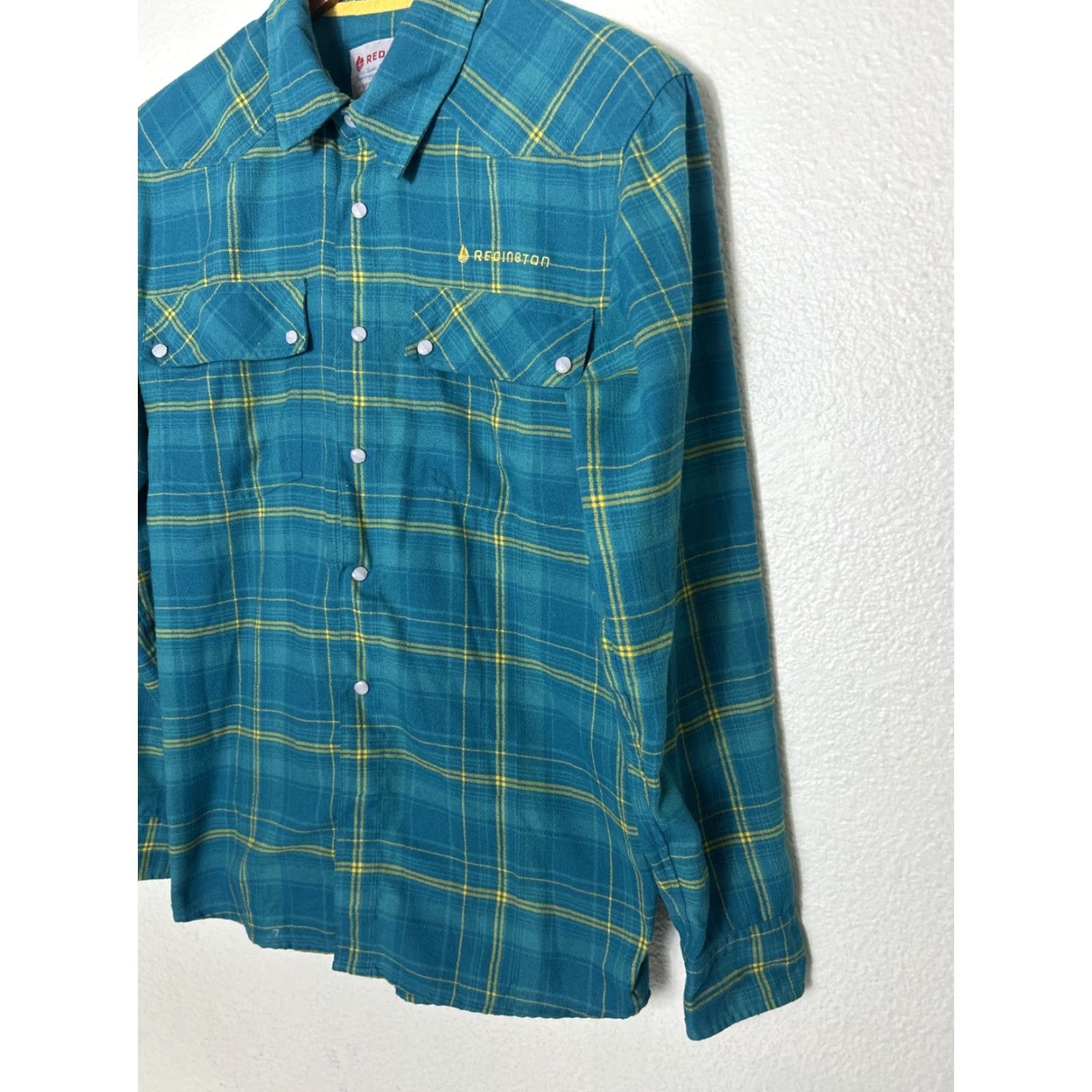 Vintage Redington Fly Fishing Mens Medium Green Plaid Pearl Snap Flannel Shirt User: Redington Fly Fishing Mens Medium Green Plaid Pearl Snap Flannel Shirt Size US M / EU 48-50 / 2 - 2 Thumbnail