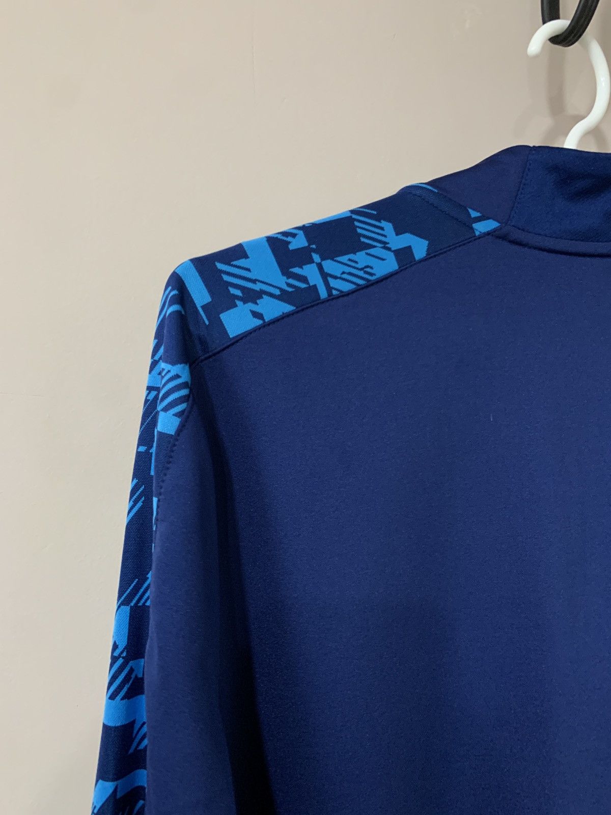 Umbro Heart of Midlothian Hearts Soccer Long Sleeve Shirt Umbro XL Size US XL / EU 56 / 4 - 6 Thumbnail