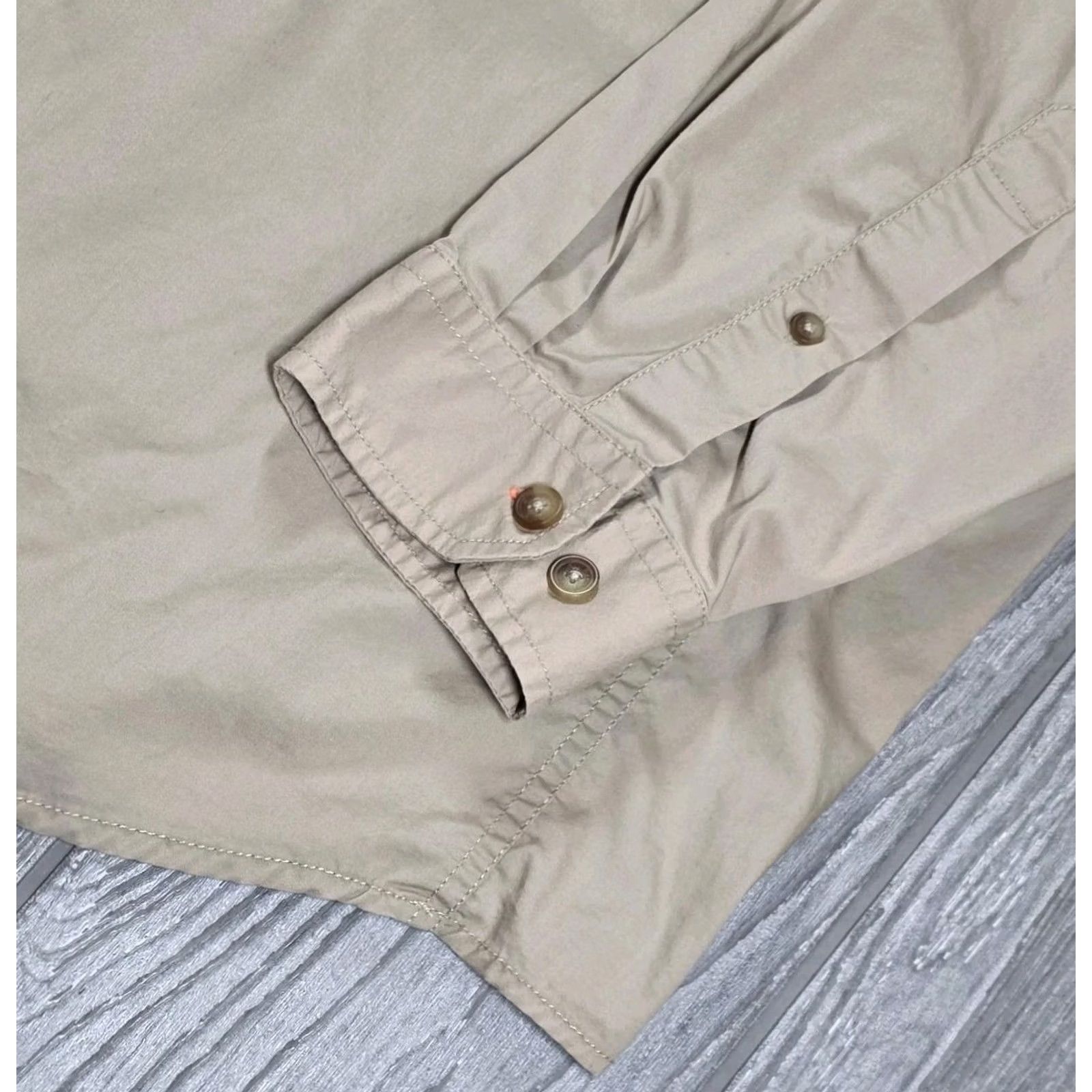 Orvis Orvis Men Featherweight Shooting Shirt XL Long Sleeve Beige Quilted Shoulder Shirt Button-Up Size US XL / EU 56 / 4 - 6 Thumbnail
