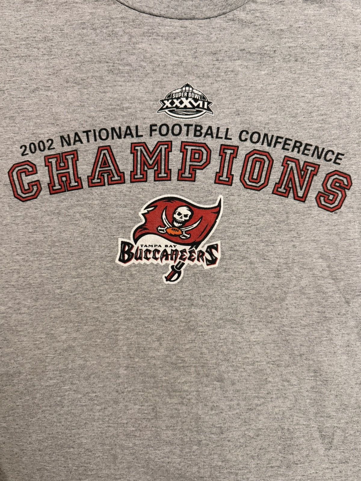 NFL Vintage XL ‘02 Tampa Bay Buccaneers Super Bowl Champions Tee Size US XL / EU 56 / 4 - 2 Thumbnail
