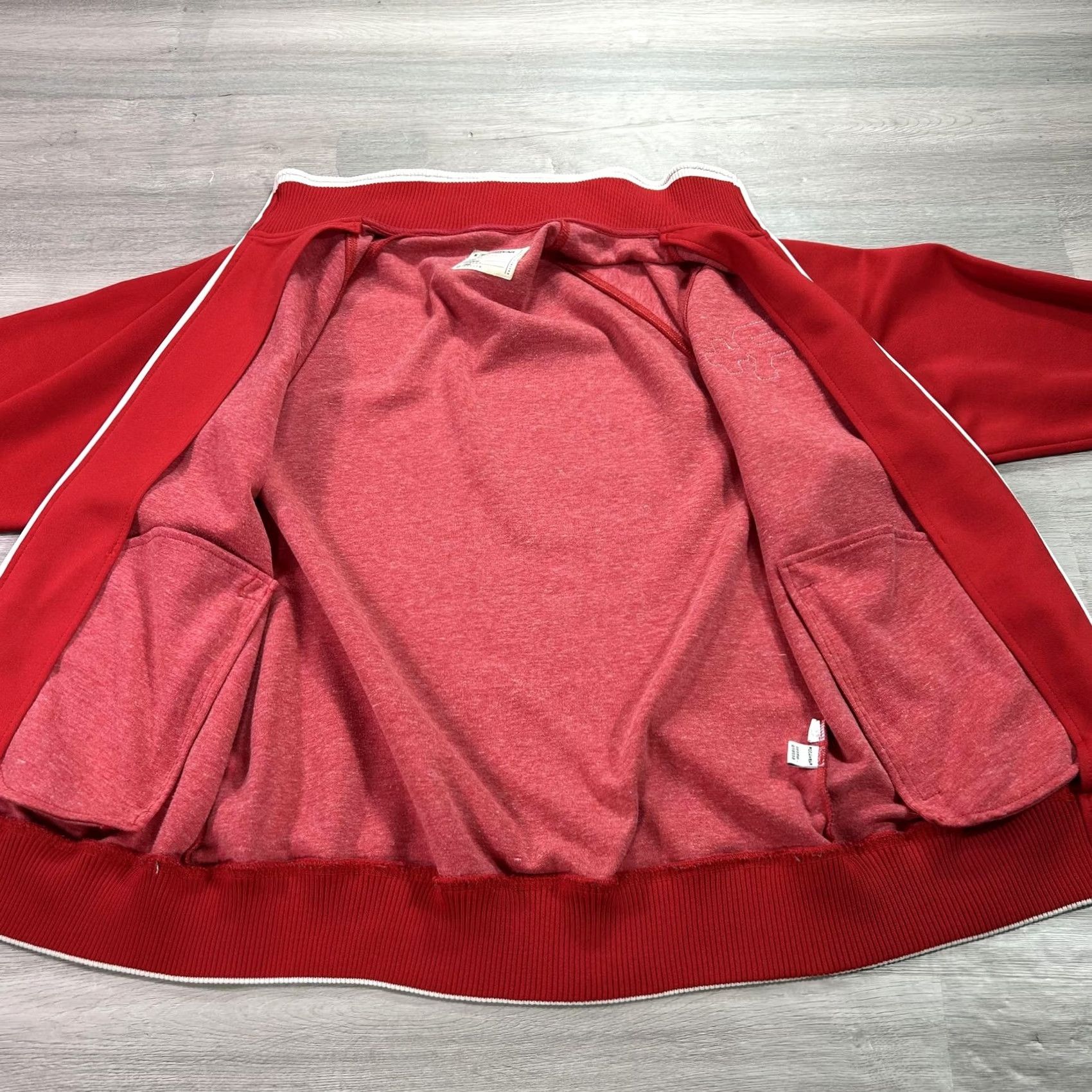 Rocawear VINTAGE Rocawear Track Jacket Mens Medium Red Full Zip R+ Logo Hip Hop Y2K Size US M / EU 48-50 / 2 - 3 Thumbnail