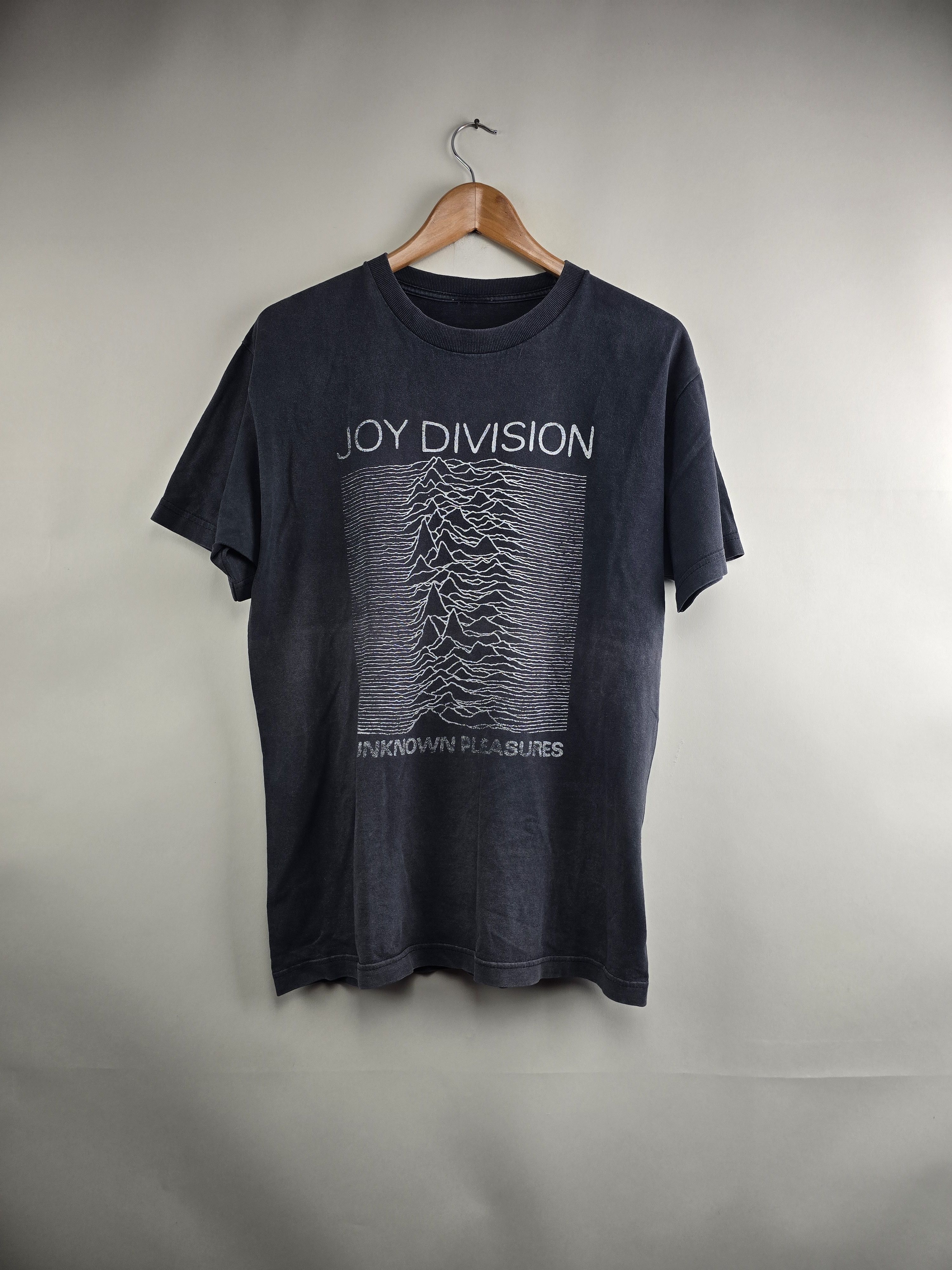 Band Tees × Joy Division × Vintage 90s Joy Division Unknown Pleasures M 20" 28.5" Size US M / EU 48-50 / 2 - 1 Thumbnail