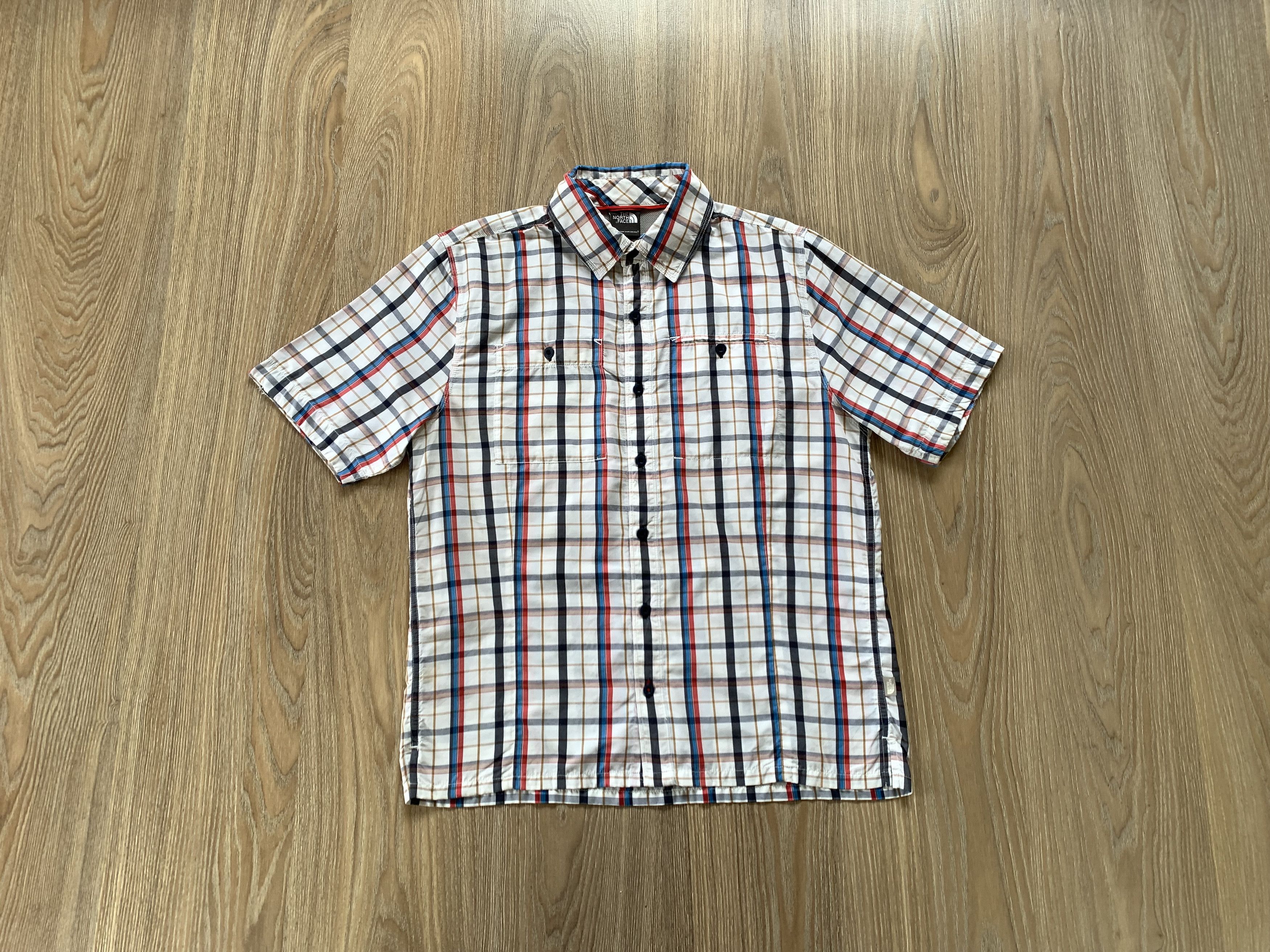 The North Face The North Face Short Sleeve Plaid Trekking Shirt Size US M / EU 48-50 / 2 - 1 Thumbnail