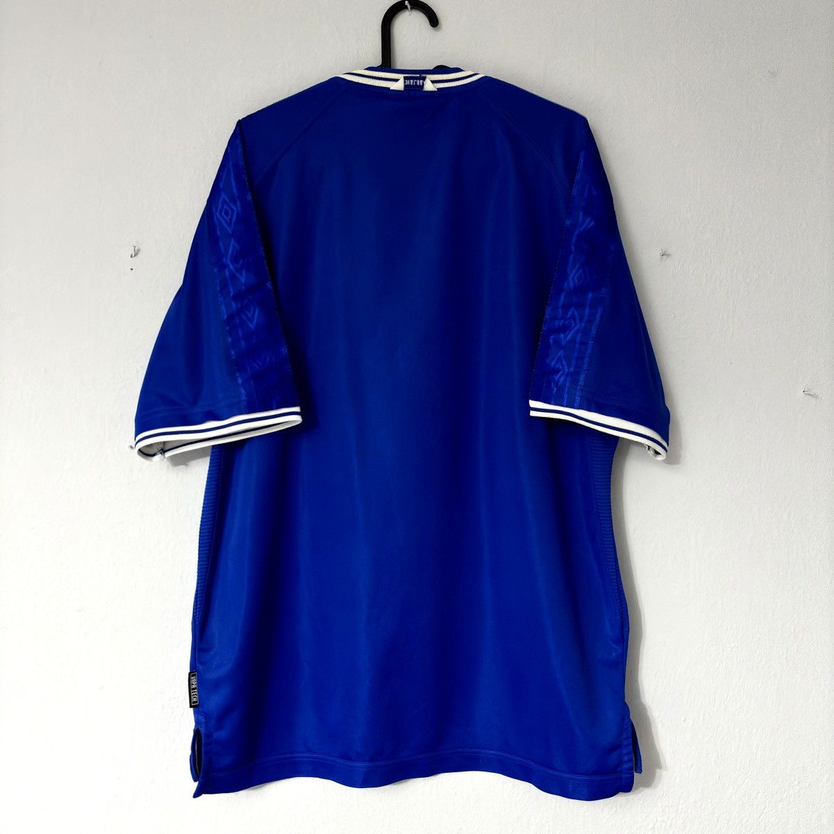 Umbro × Vintage 1999 2000 Chelsea London Umbro Vintage Home Soccer Jersey FC Size US L / EU 52-54 / 3 - 7 Thumbnail