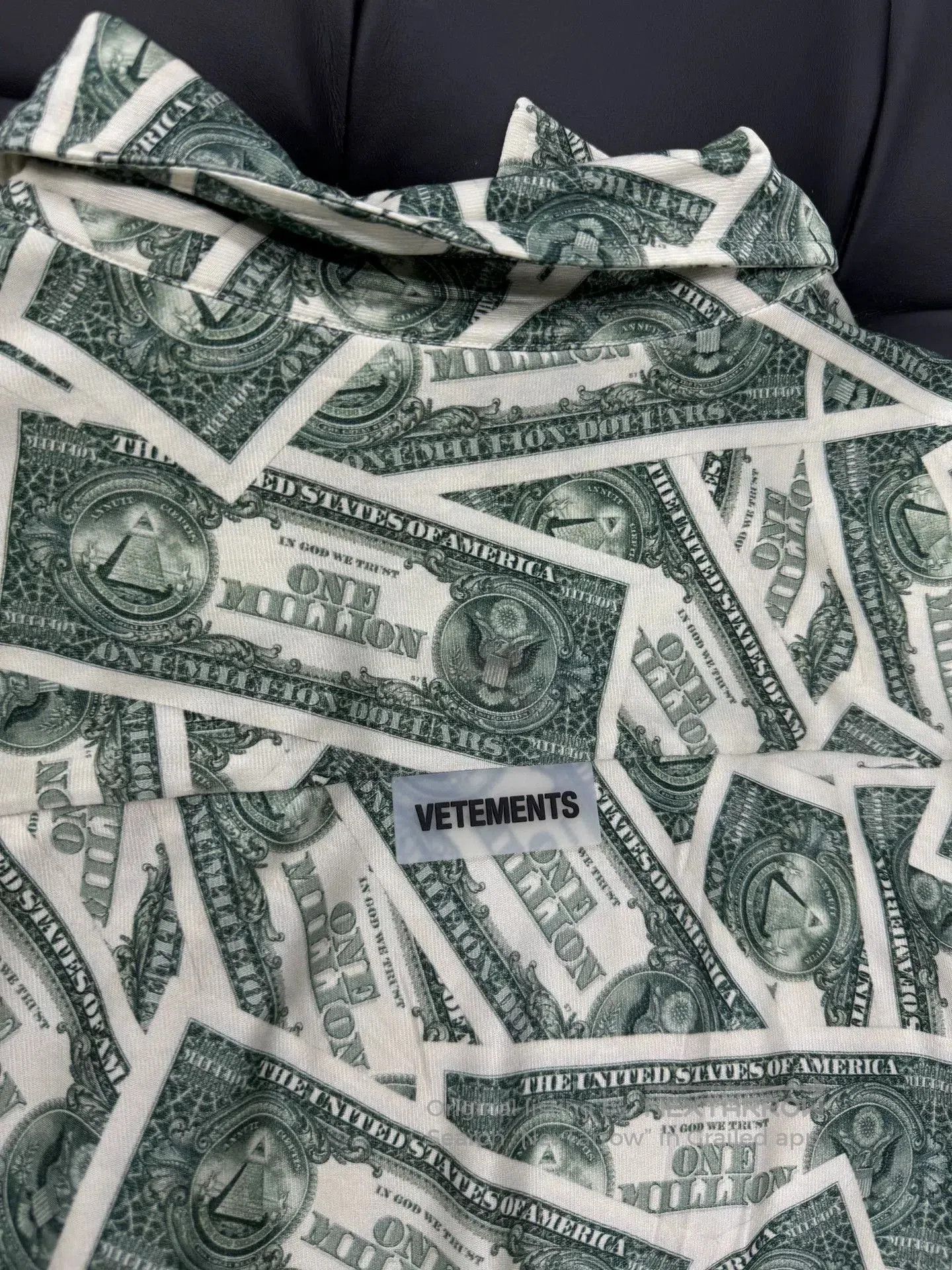 Vetements Vetements Dollar Print Shirt. Size US S / EU 44-46 / 1 - 3 Thumbnail