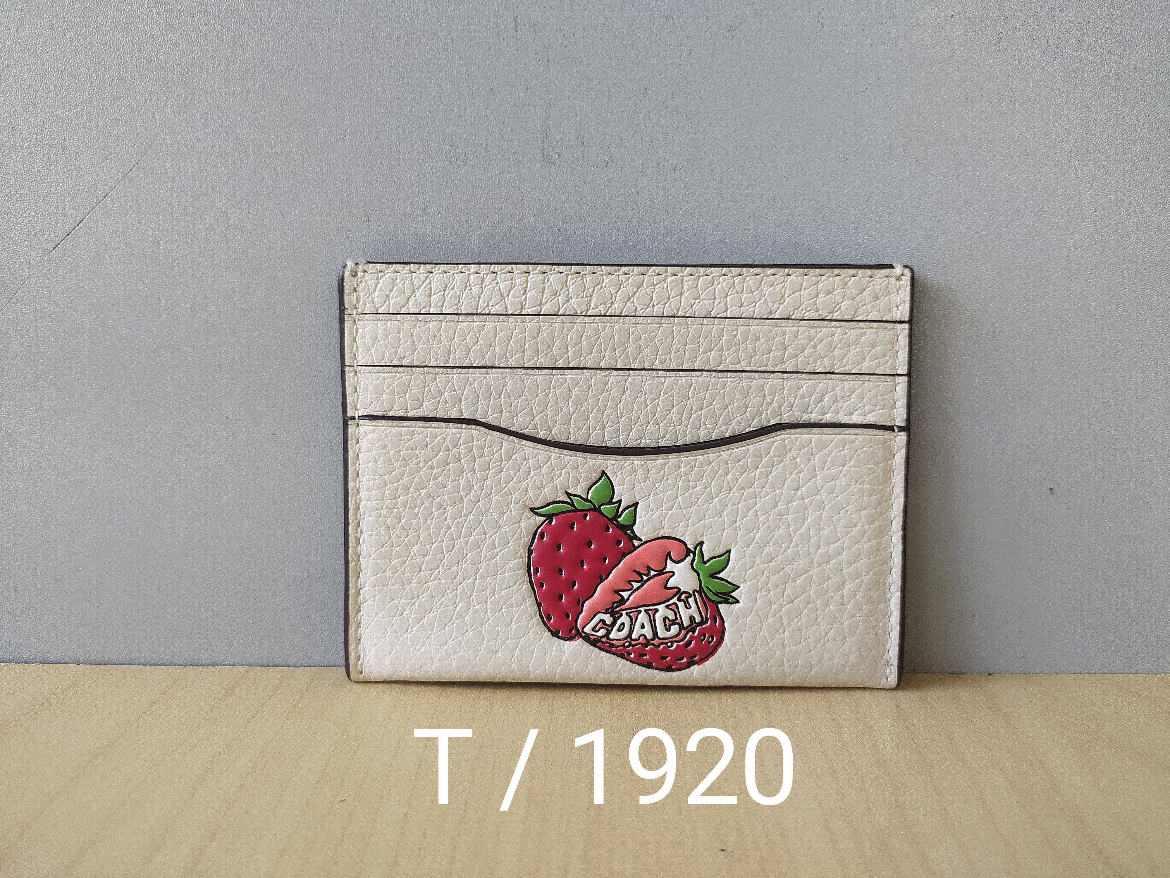 Coach Coach Pebbled Leather Card/ID Holder Free Shipping T/1920 Size ONE SIZE - 10 Thumbnail