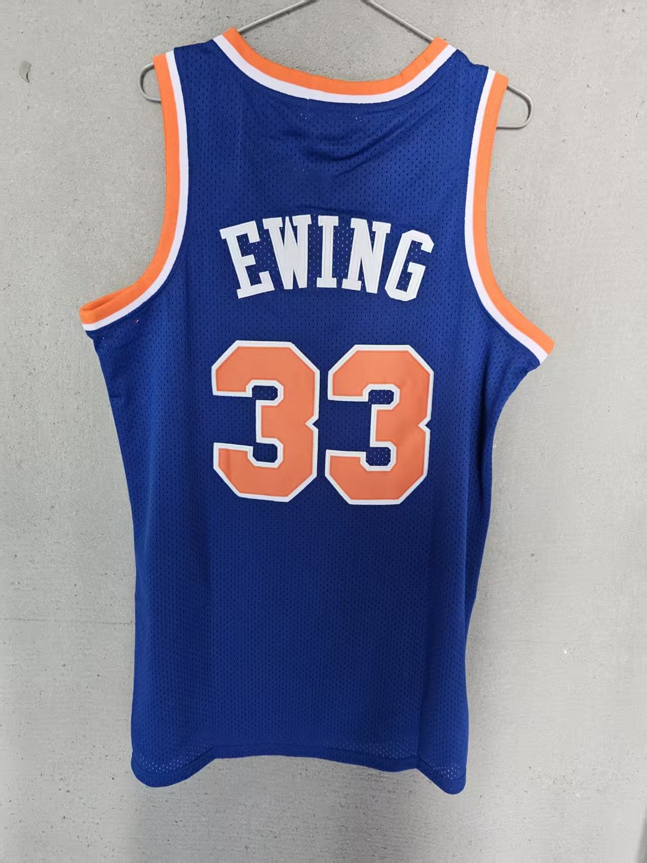 NBA Knicks #33 Patrick Ewing Jersey Blue XL Size US XL / EU 56 / 4 - 2 Thumbnail