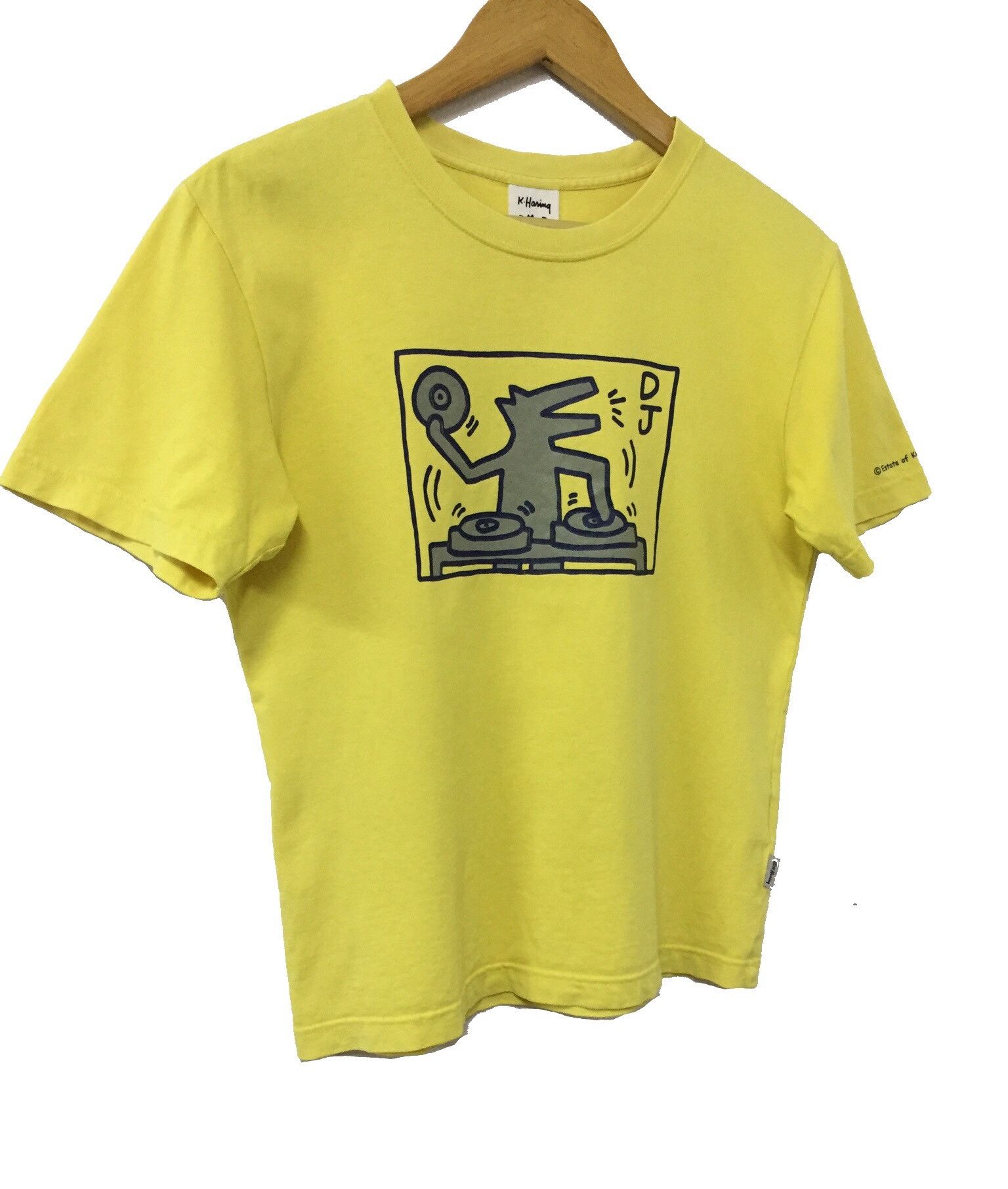 Keith Haring KEITH HARING DJ DOG POP ART GRAPHIC UNIQLO BRAND TSHIRT Size US S / EU 44-46 / 1 - 2 Thumbnail