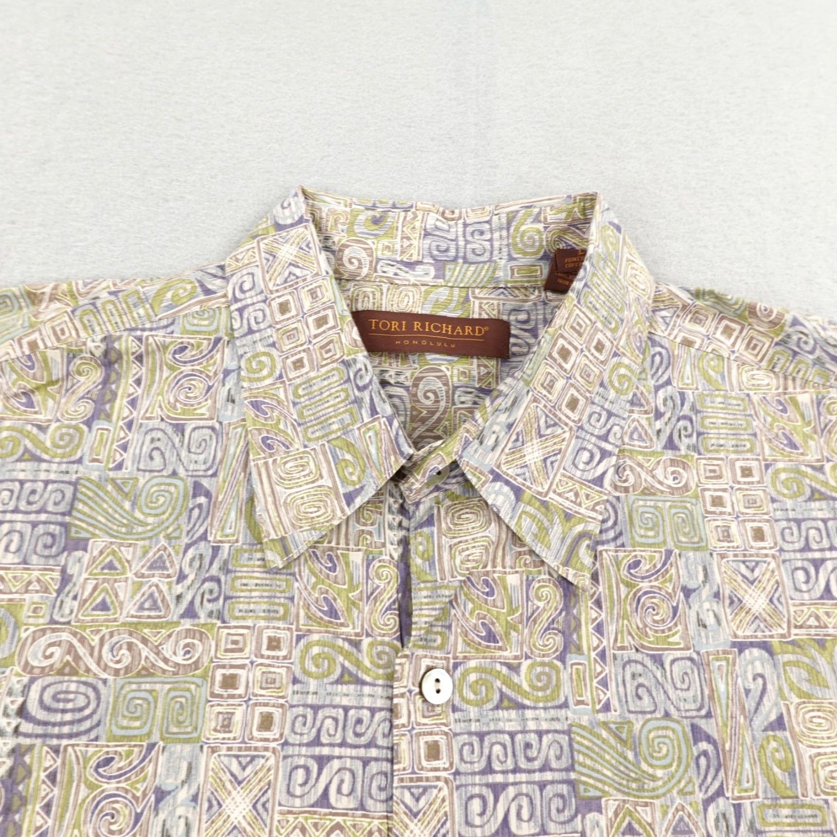 Tori Richard Tori Richard Men's Shirt Large Cotton Button-Up Hawaiian Aloha Tribal Geometric Short Sleeve Casual Size US L / EU 52-54 / 3 - 2 Thumbnail