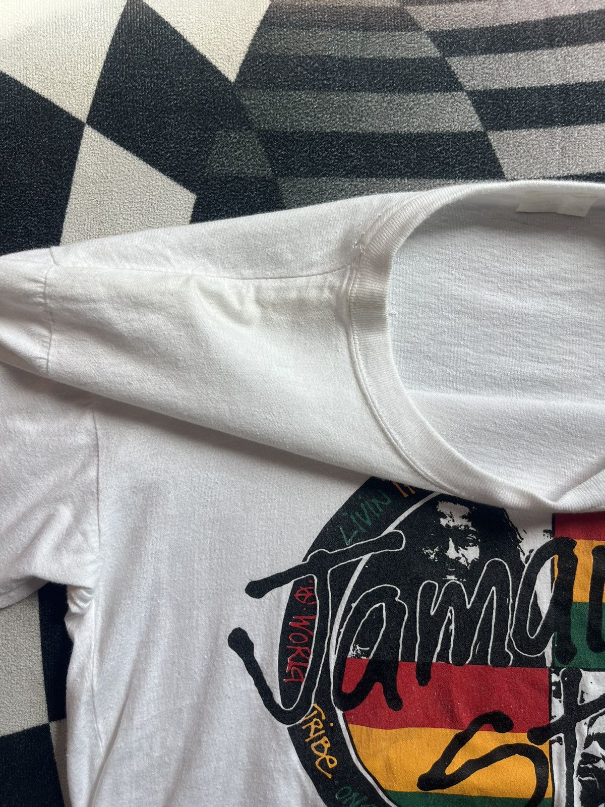 Band Tees Vintage Jamaican Style Reggae Peace Art work 90’s Tshirt Size US L / EU 52-54 / 3 - 9 Thumbnail
