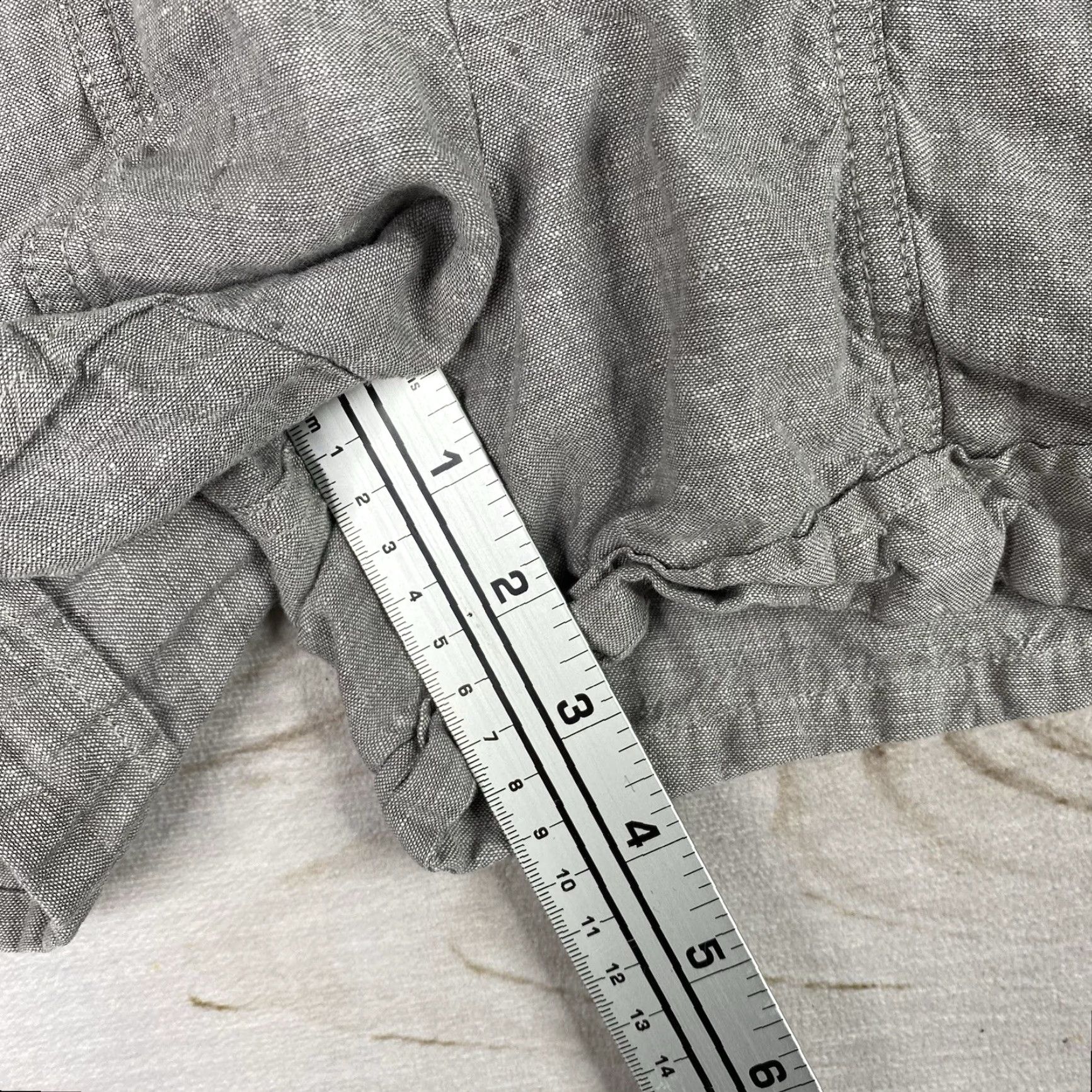 Athleta Athleta Shorts Women 4 Gray 4" Cabo 100% Linen Hiking Outdoors Beach Travel Size 27" / US 4 / IT 40 - 6 Thumbnail