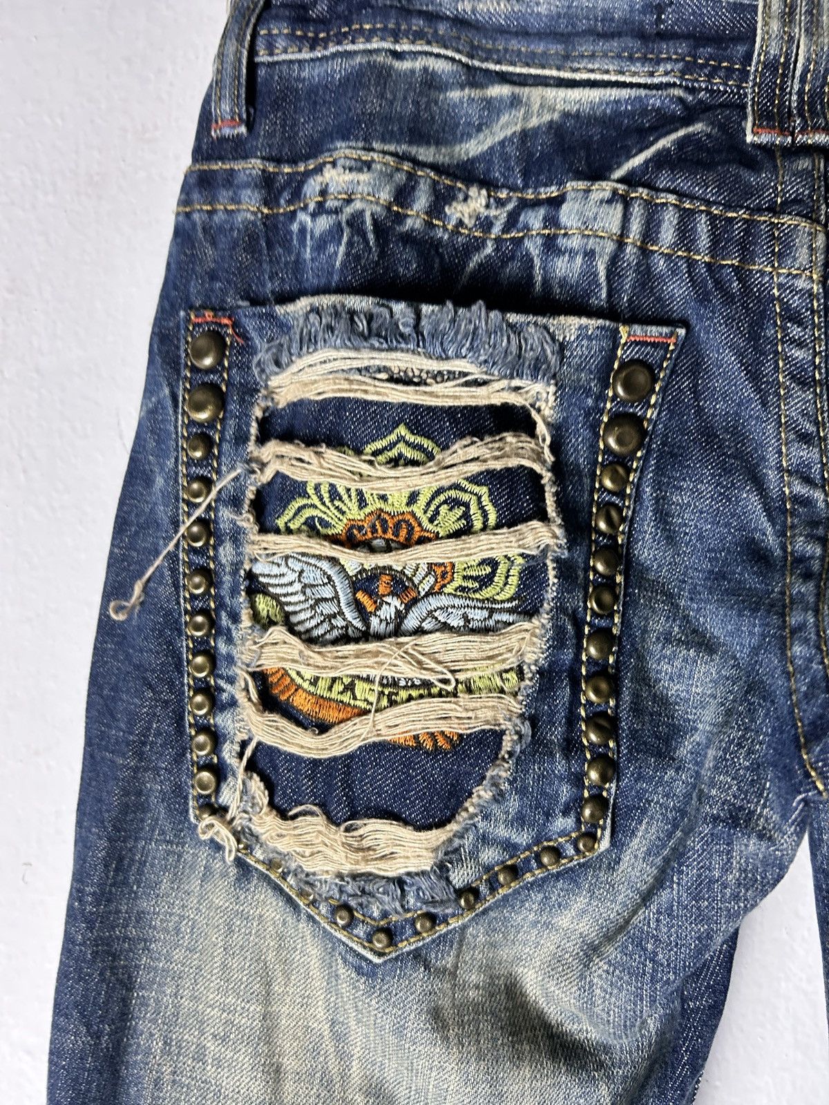 Japanese Brand Distressed Lolita Jeans Concert Club Embroidery Pocket Size 28" / US 6 / IT 42 - 5 Thumbnail