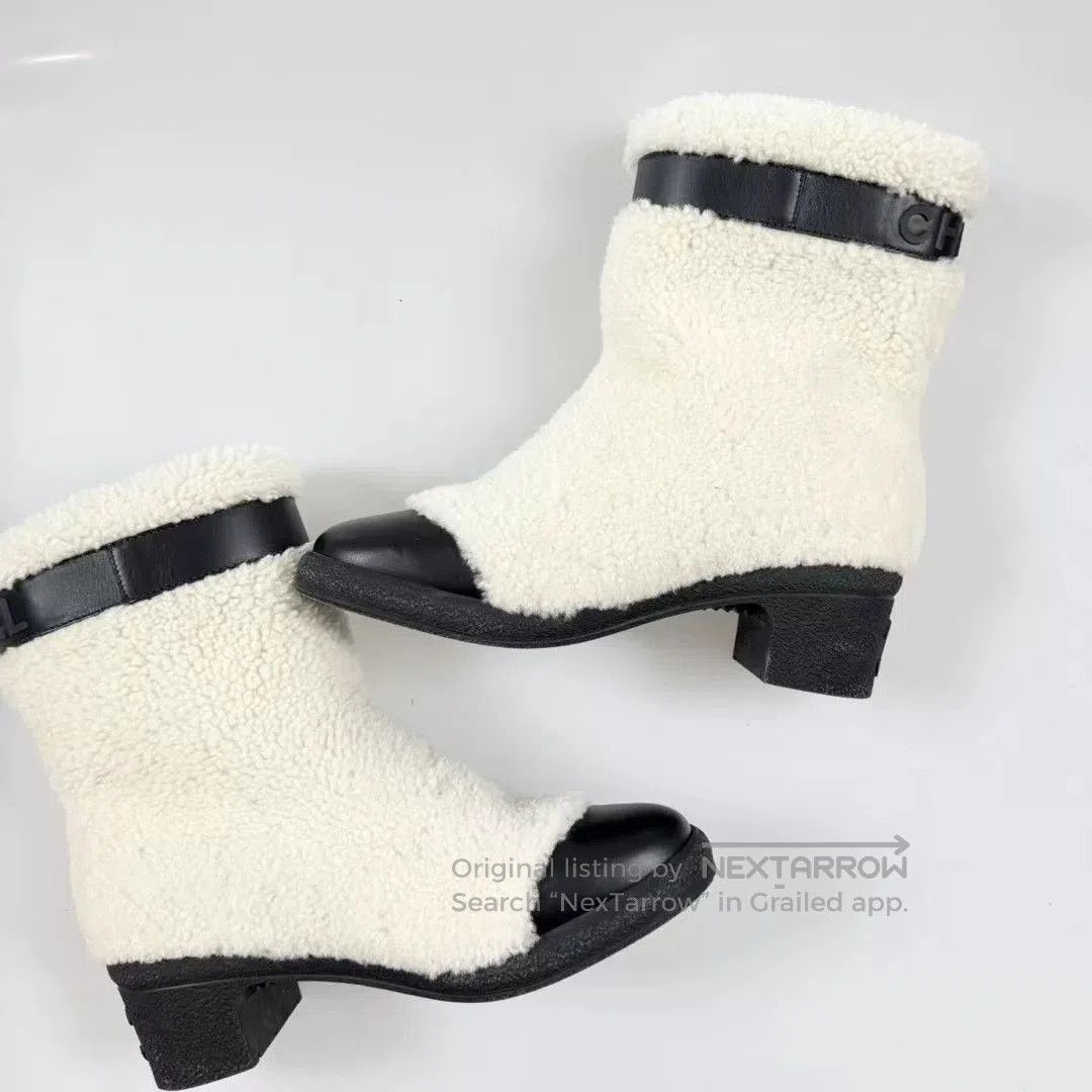 Chanel Chanel Teddy Faux Fur Ankle Boots. Size US 7 / IT 37 - 3 Thumbnail