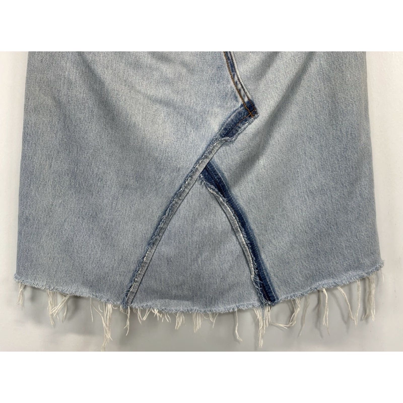 Levi's VINTAGE Levi's X J Bush Hollywood Creations Button Fly Denim Skirt Women 29 Blue 29" Waist Knee-Length Distressed Raw Hem 90s USA Womens Size 29" - 4 Thumbnail