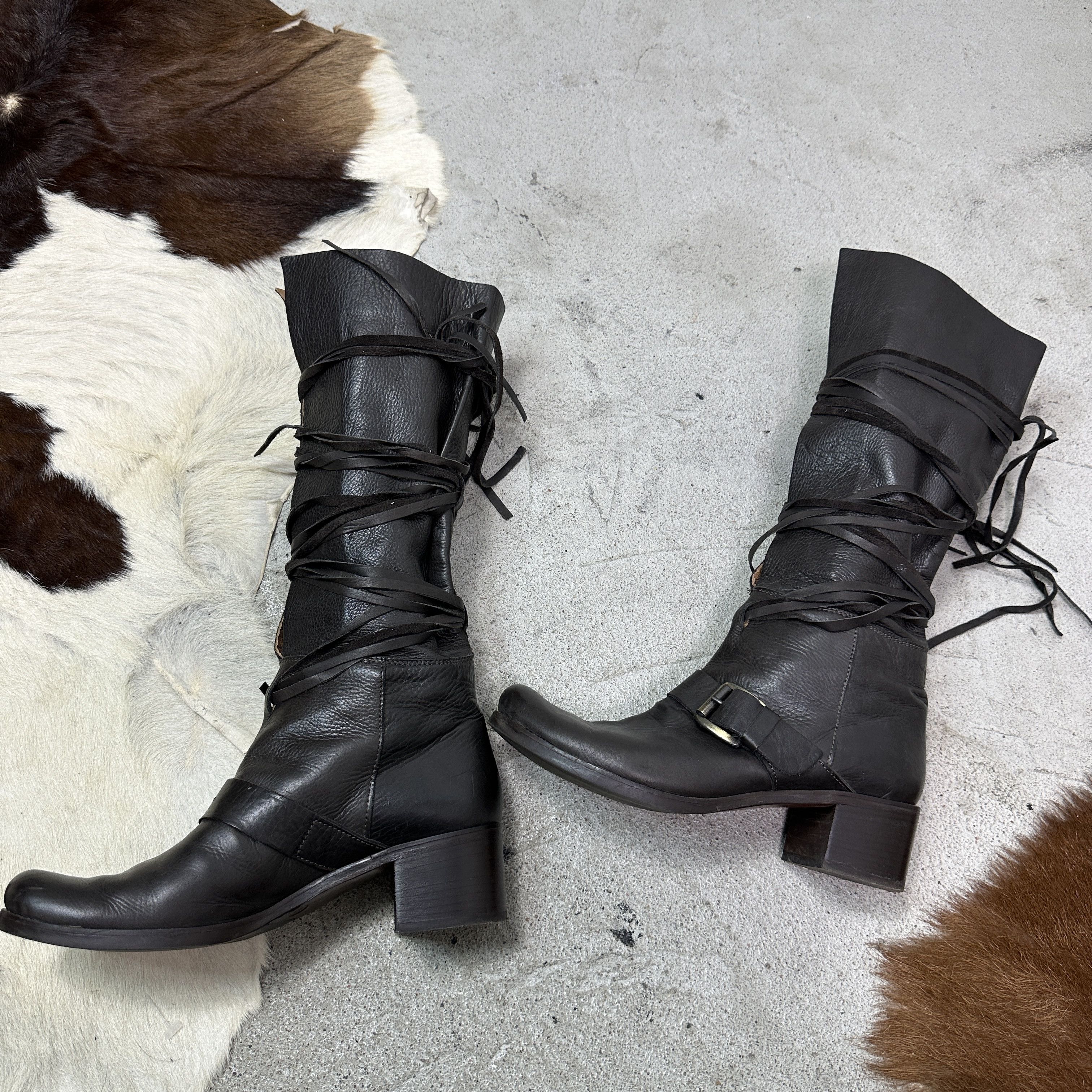 Vintage Vintage Avant Garde Bondage Tassels Harness Boots Y2K Size US 7 / IT 37 - 9 Thumbnail